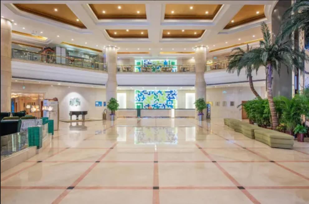 Vista Lobby Holiday Inn Beijing Chang An West by IHG