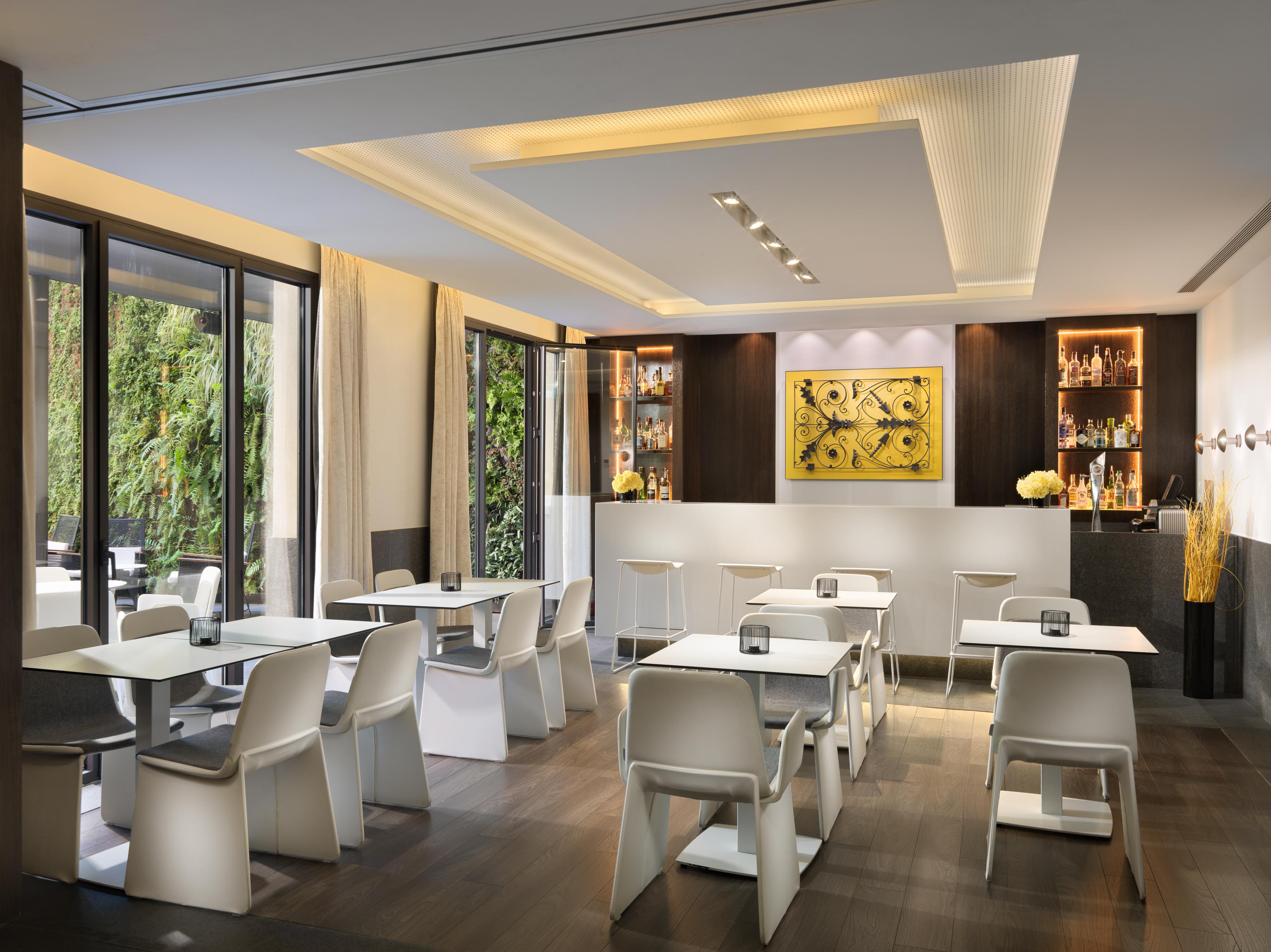 Bar/Salón H10 Urquinaona Plaza