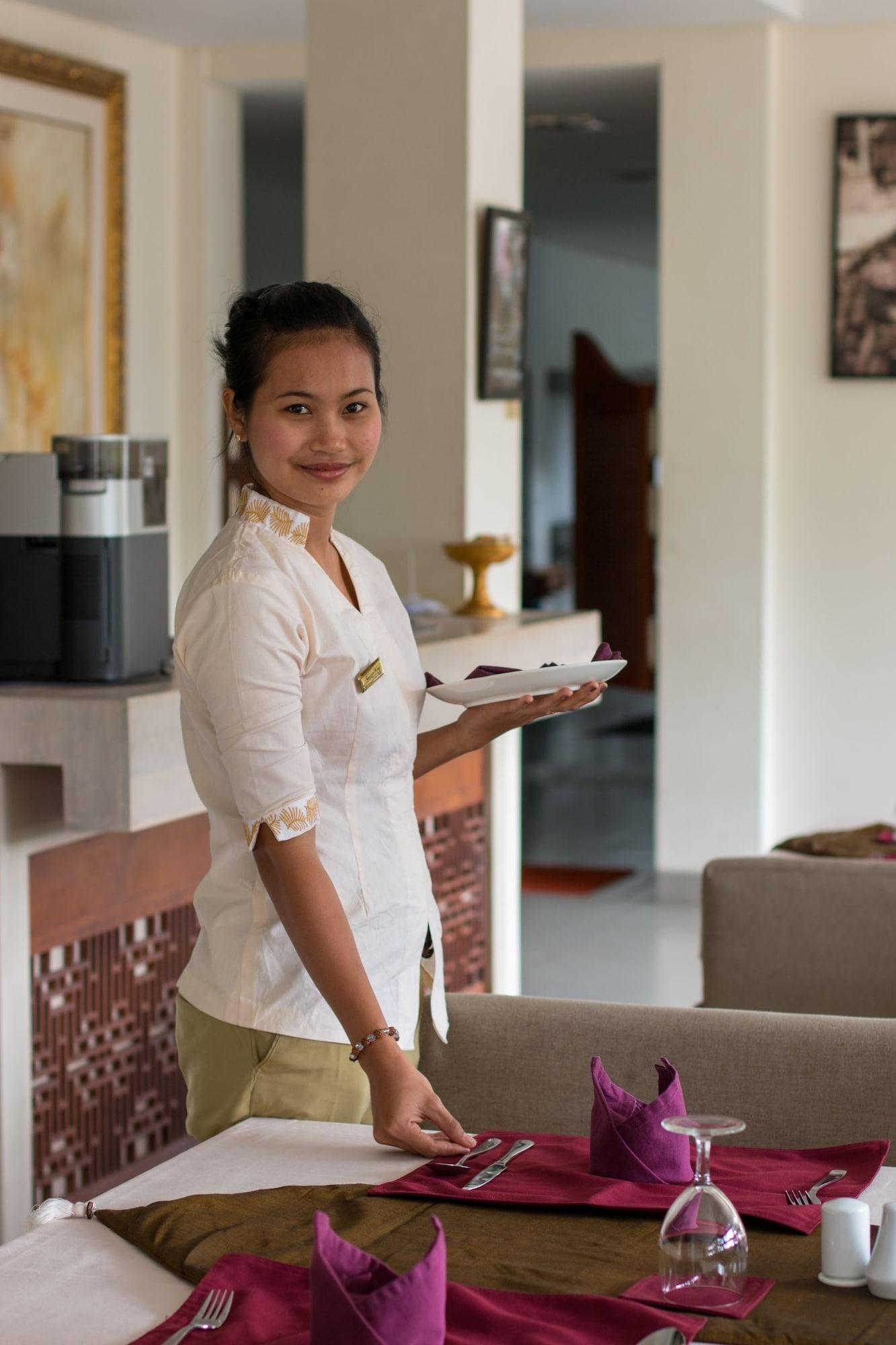 Restaurant Labak River Hotel by EPS