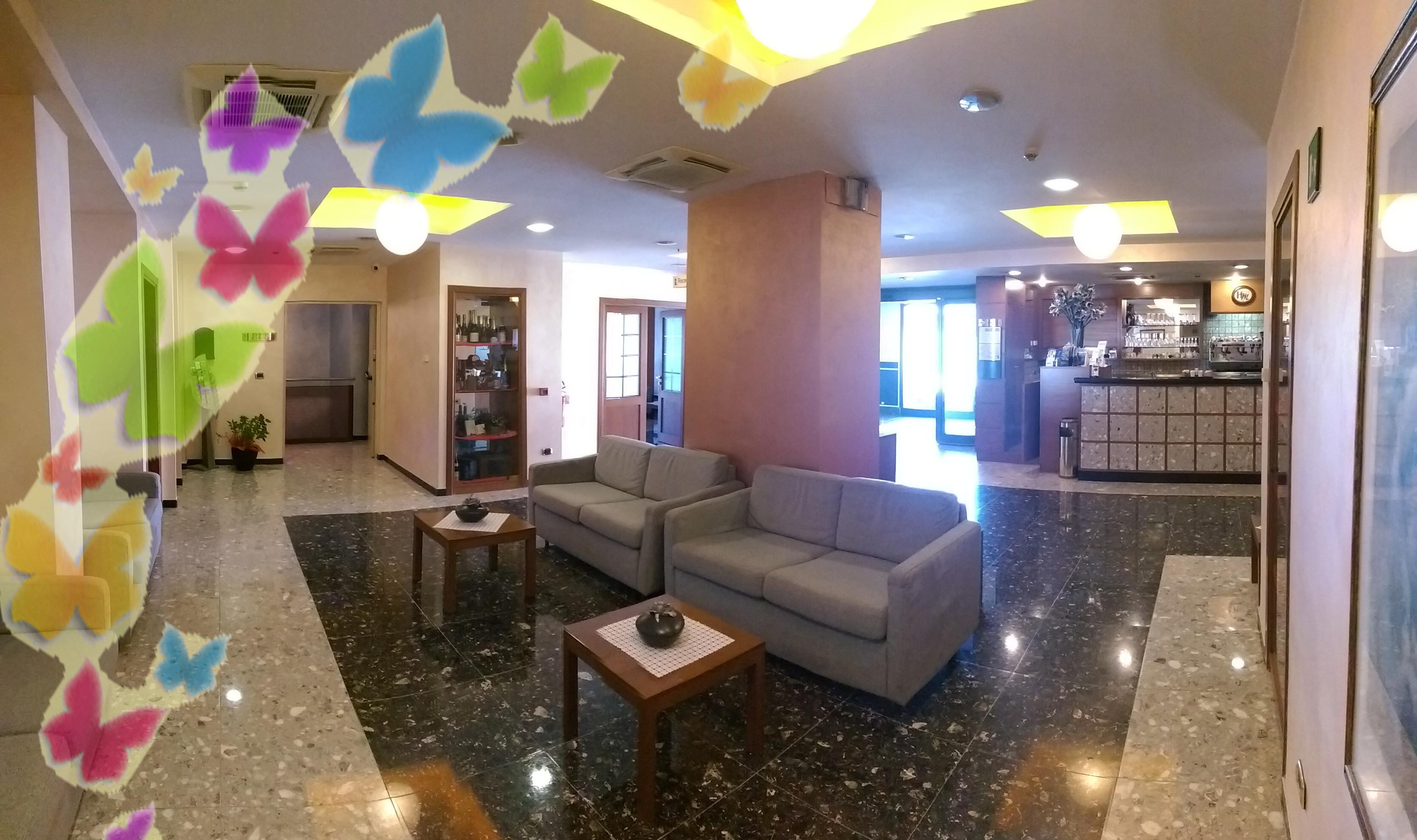 Vista Lobby Hotel Meeting