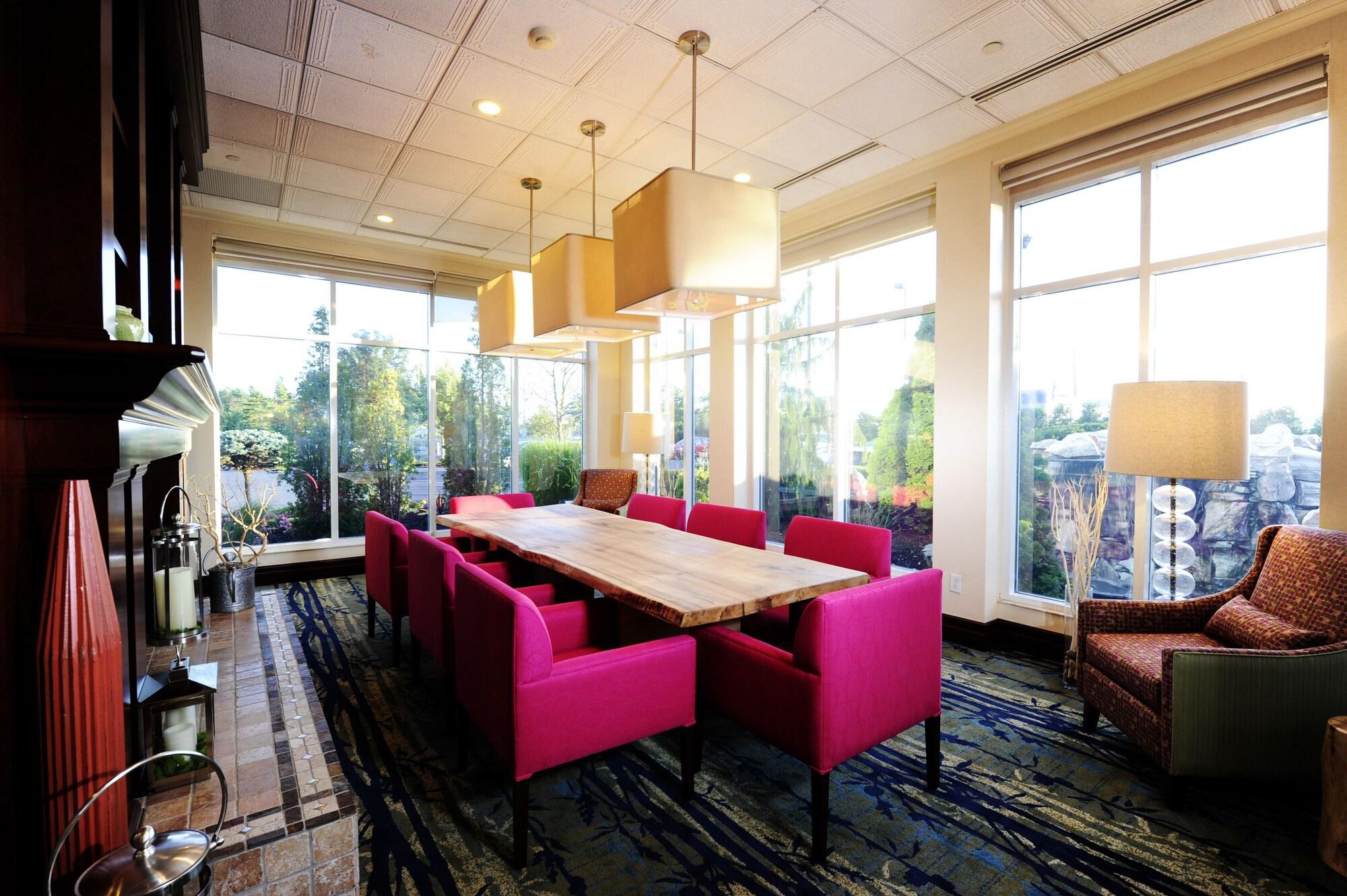 Vista Lobby Hilton Garden Inn Niagara-on-the-Lake