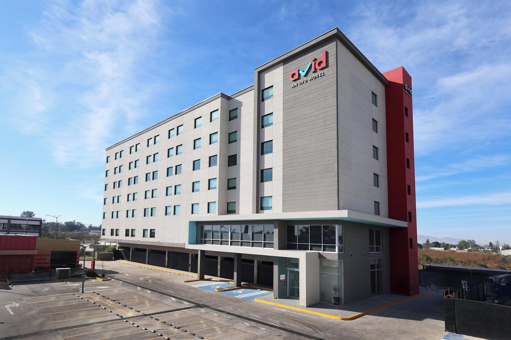 Vista Exterior avid hotel Guadalajara Aeropuerto Norte by IHG
