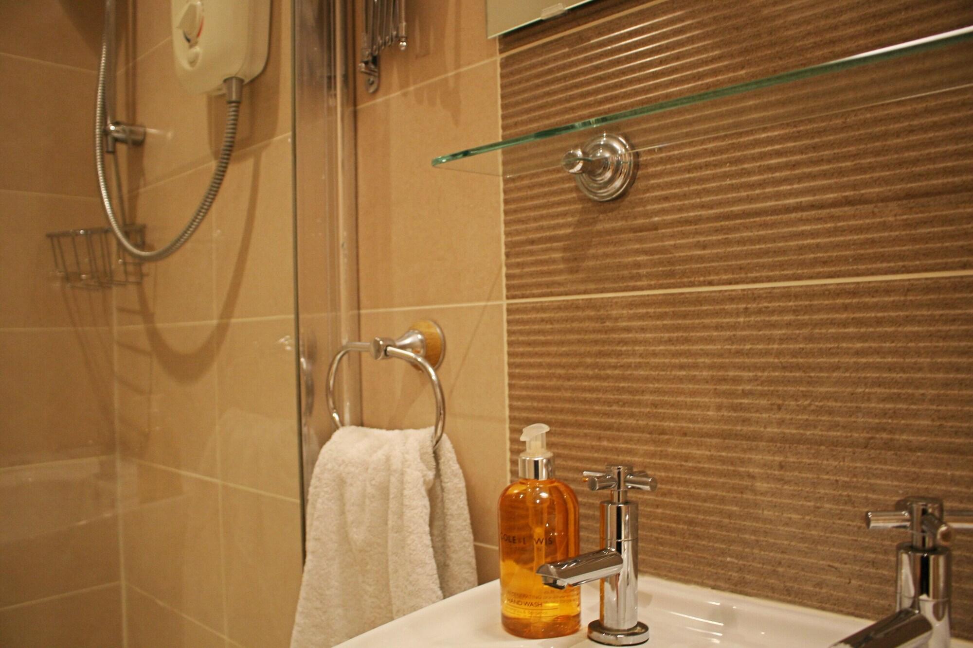 Equipamiento de Habitación Newcourt Barton