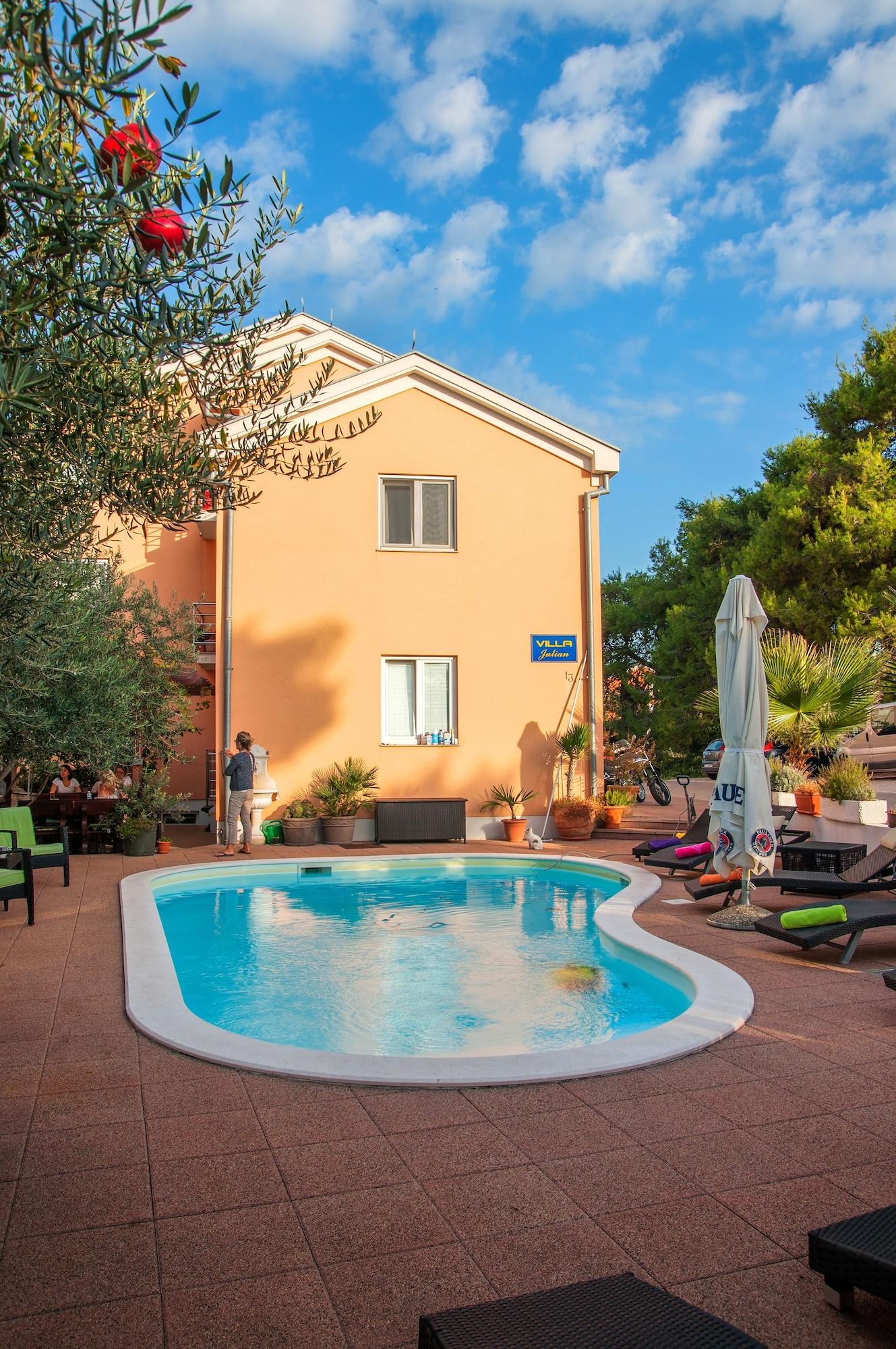 Vista Piscina Villa Julian
