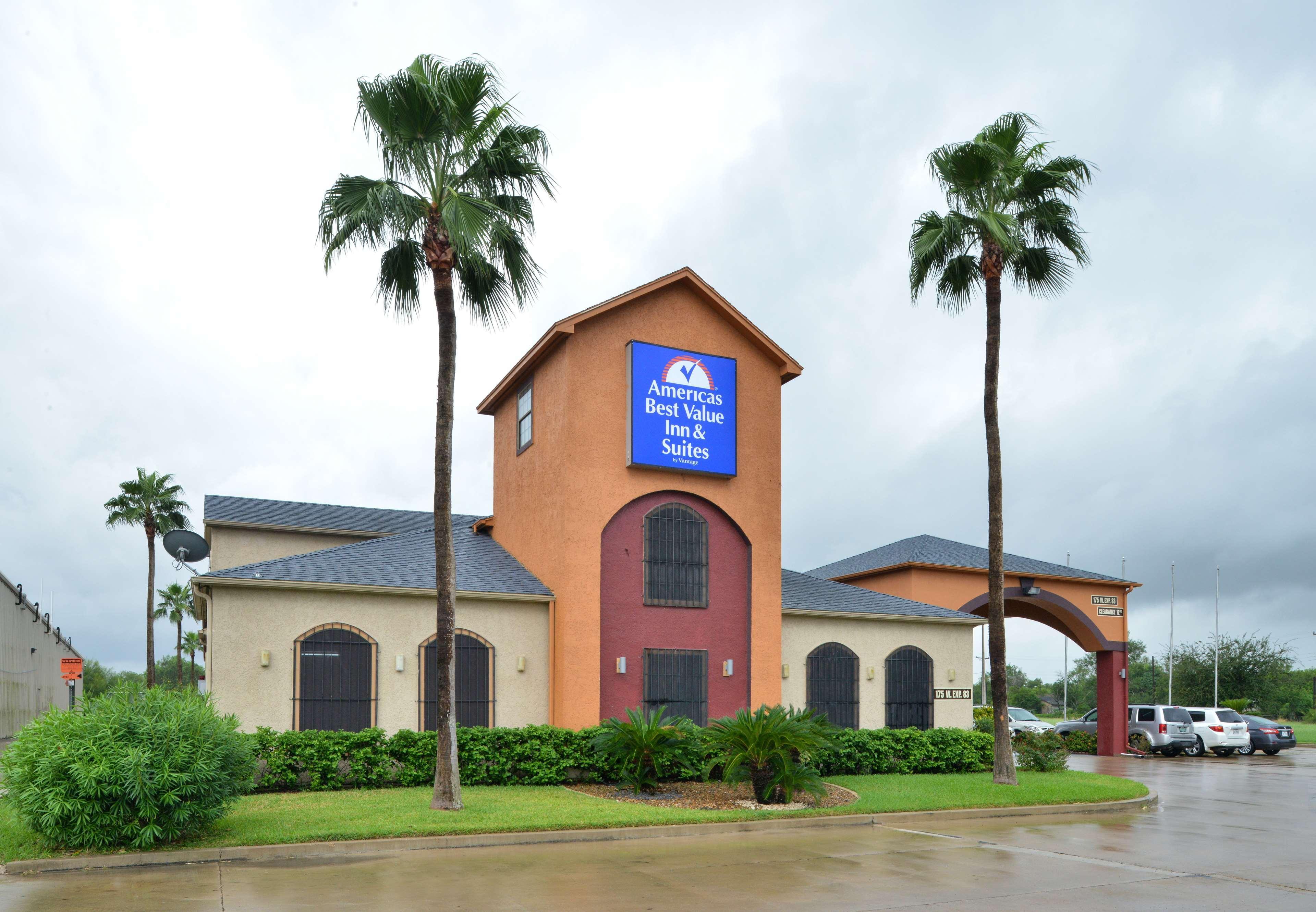 Vista Exterior Americas Best Value Inn & Suites San Benito