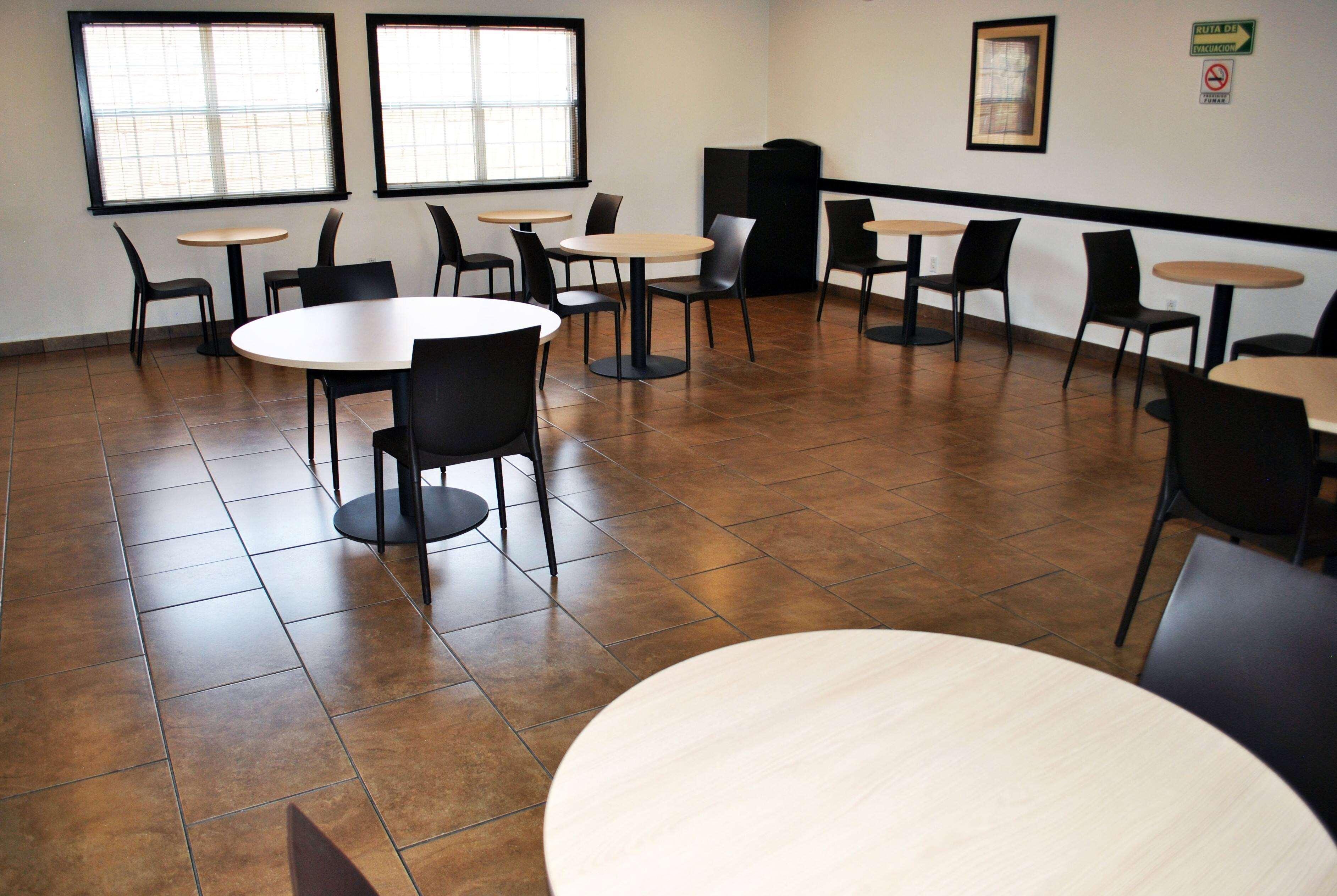 Vista Exterior Microtel Inn & Suites by Wyndham Toluca