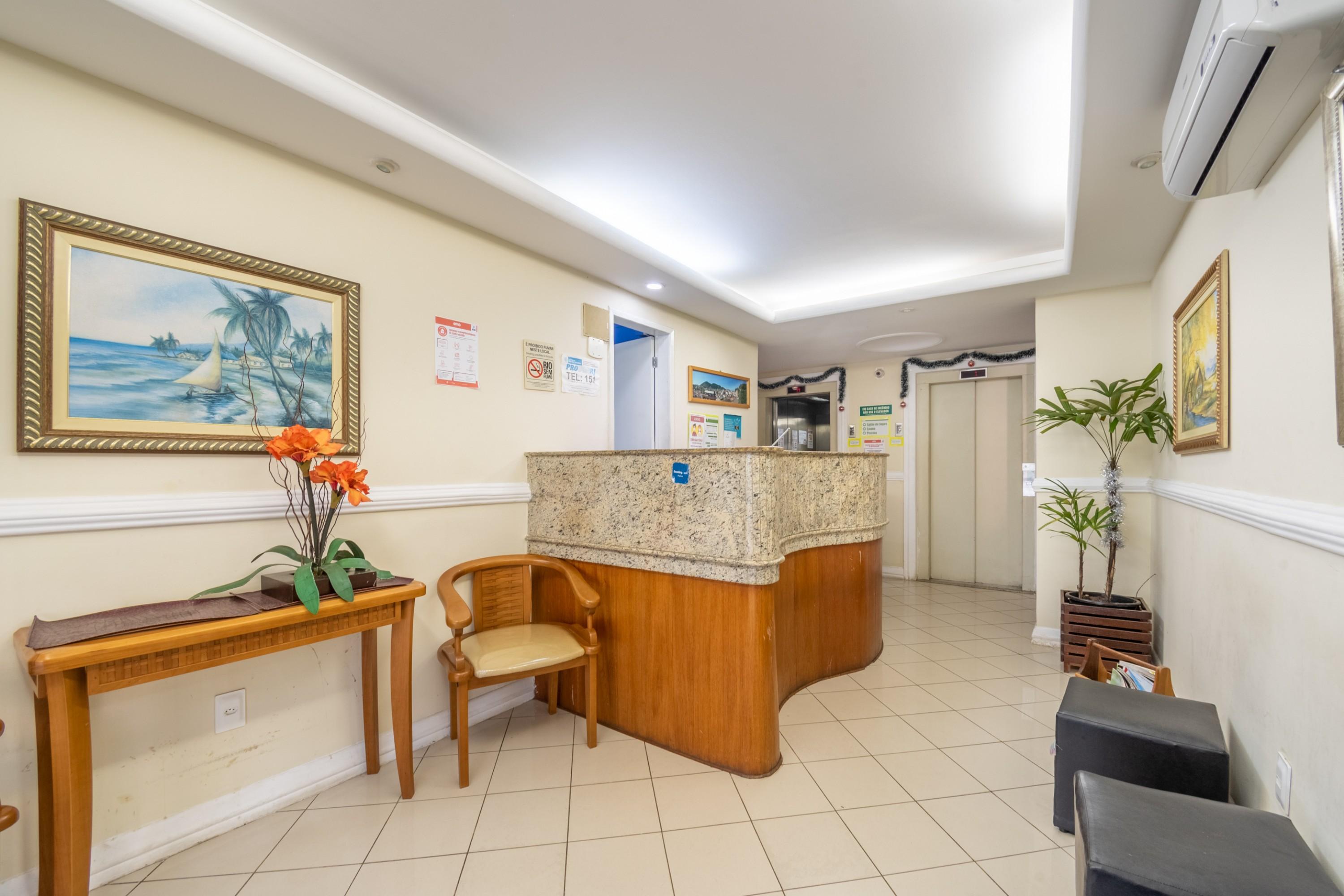 Vista Lobby OYO Residencial Itacuruçá Apart Hotel, Mangaratiba