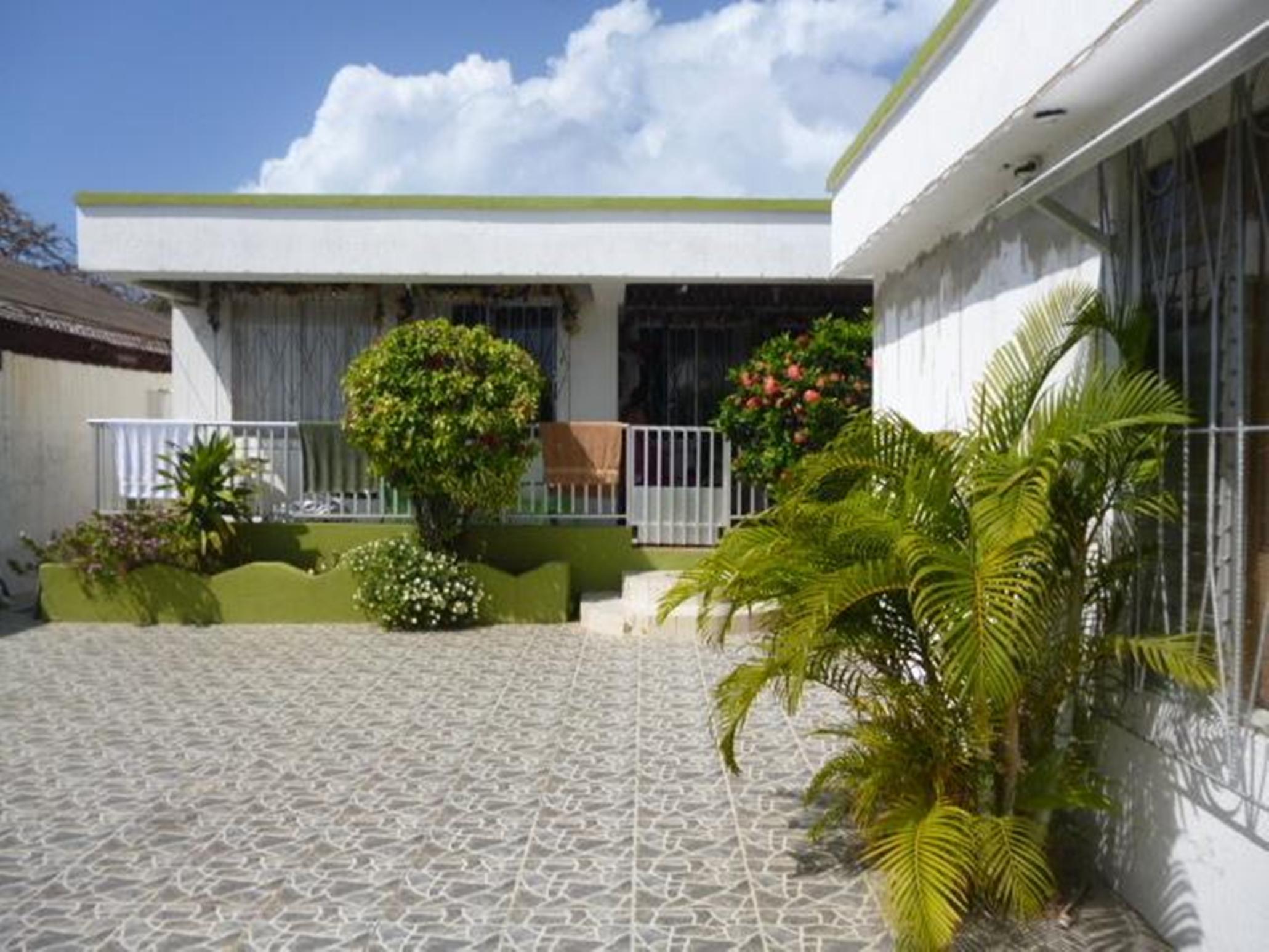 Vista Exterior Posada Turistica Miss Geidy