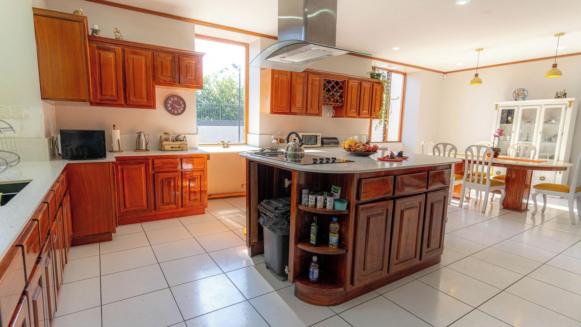 Equipamiento de Habitación Casa Familiar la Tortuga