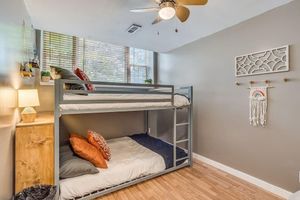 Alquiler Vacacional - Derby Spacious Home With King Master Suite