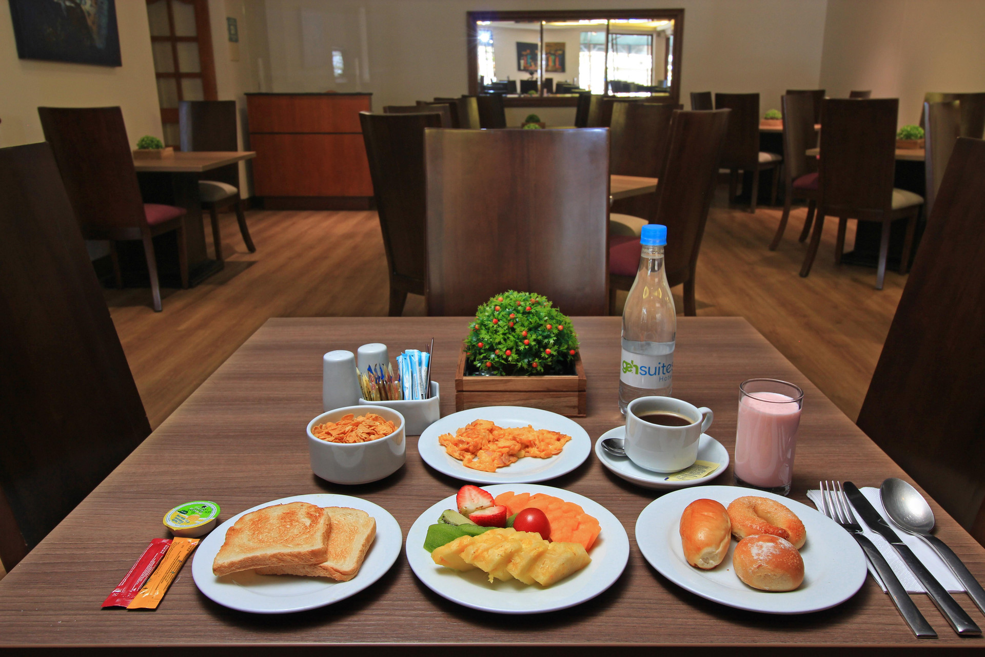 Restaurant Hotel Windsor House Inn By GEH Suites