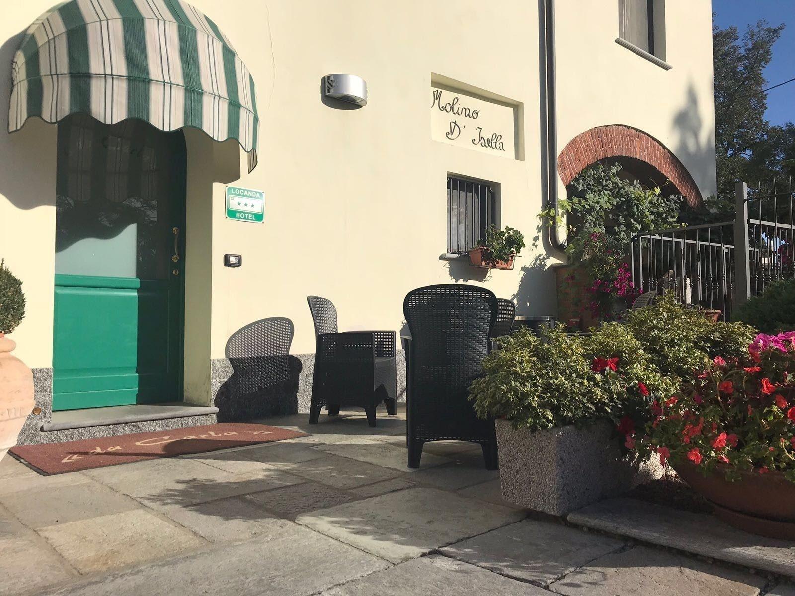Vista Exterior Da Carla Trattoria con Locanda