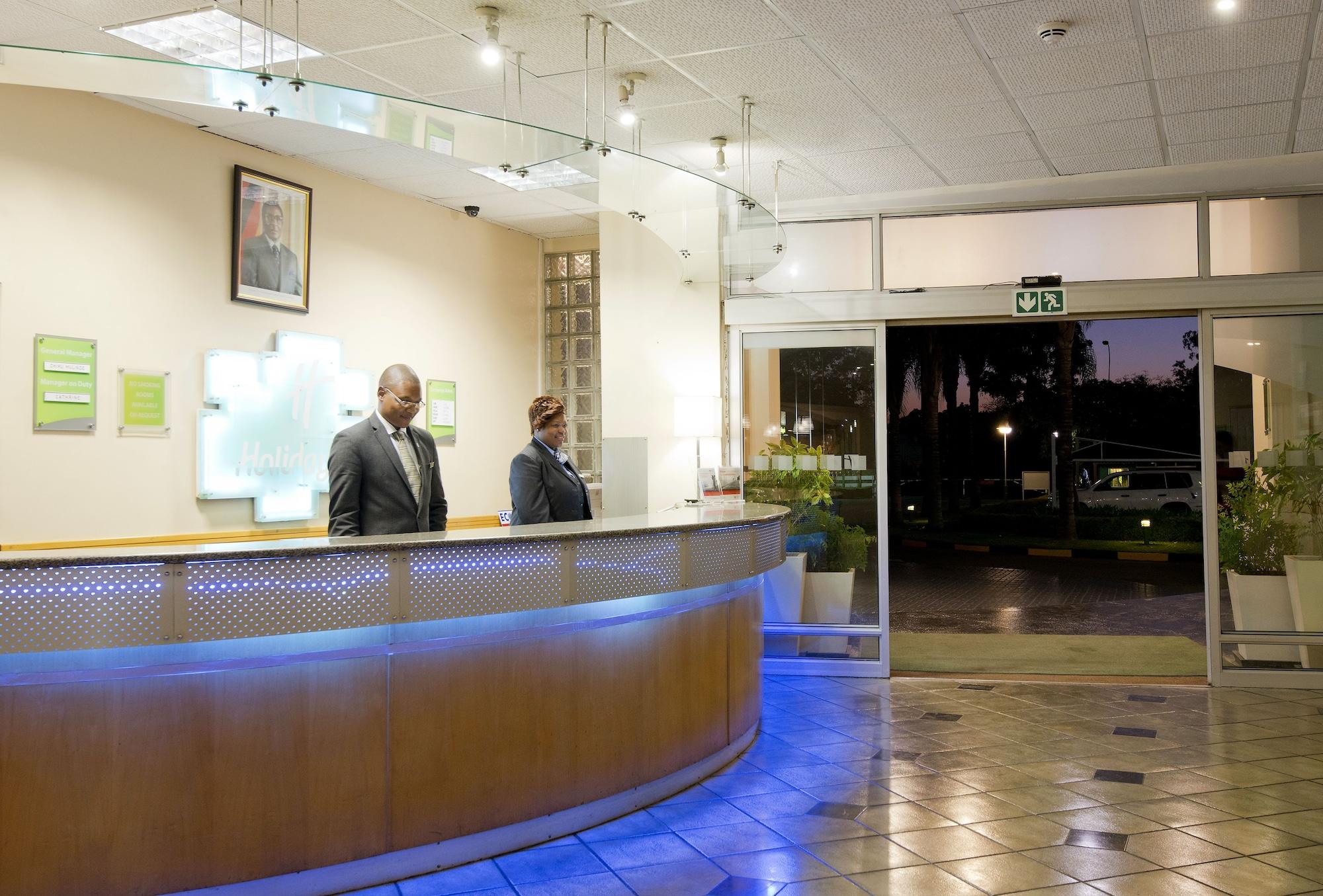 Vista Lobby Holiday Inn Bulawayo by IHG