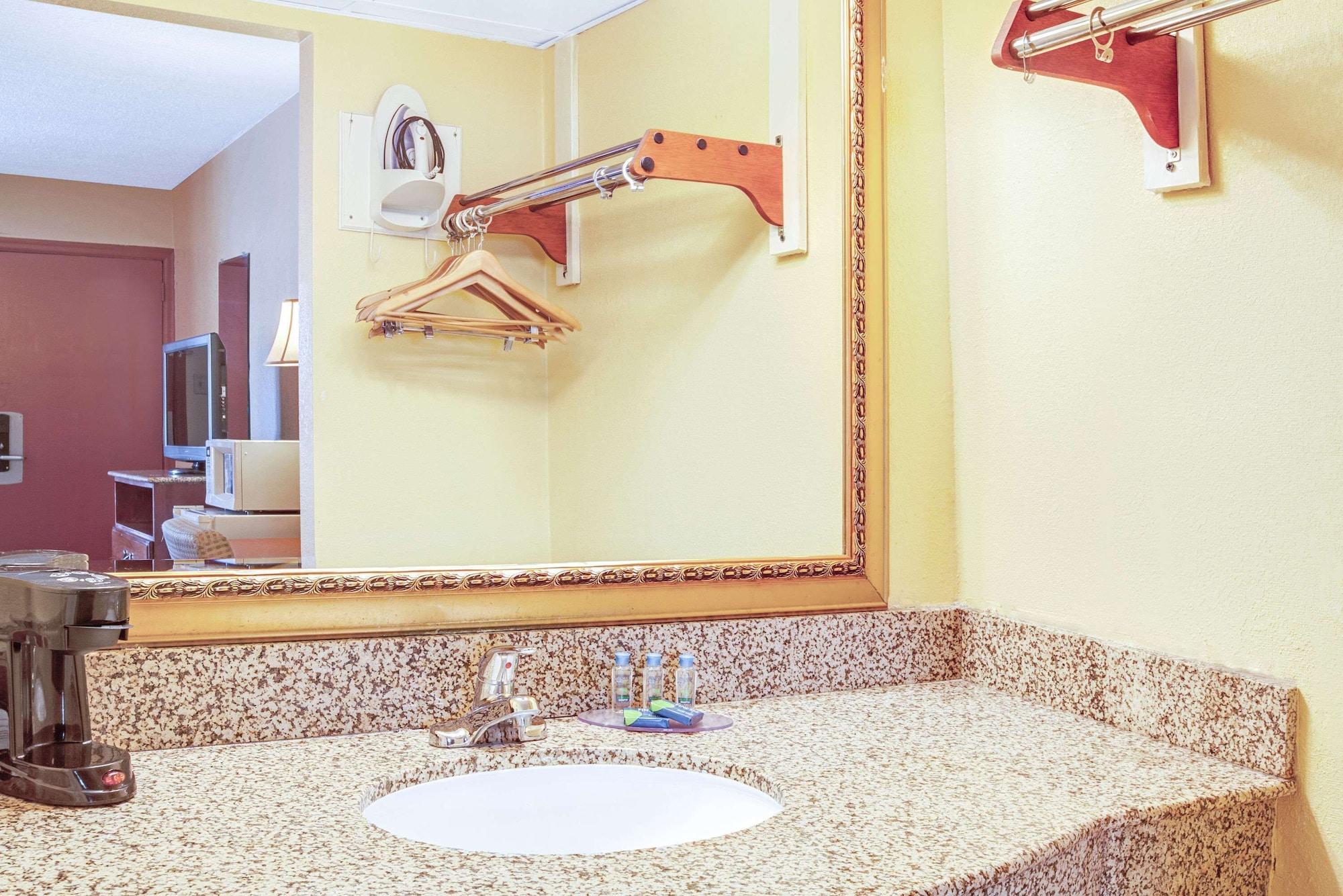 Equipamiento de Habitación Knights Inn Mount Laurel