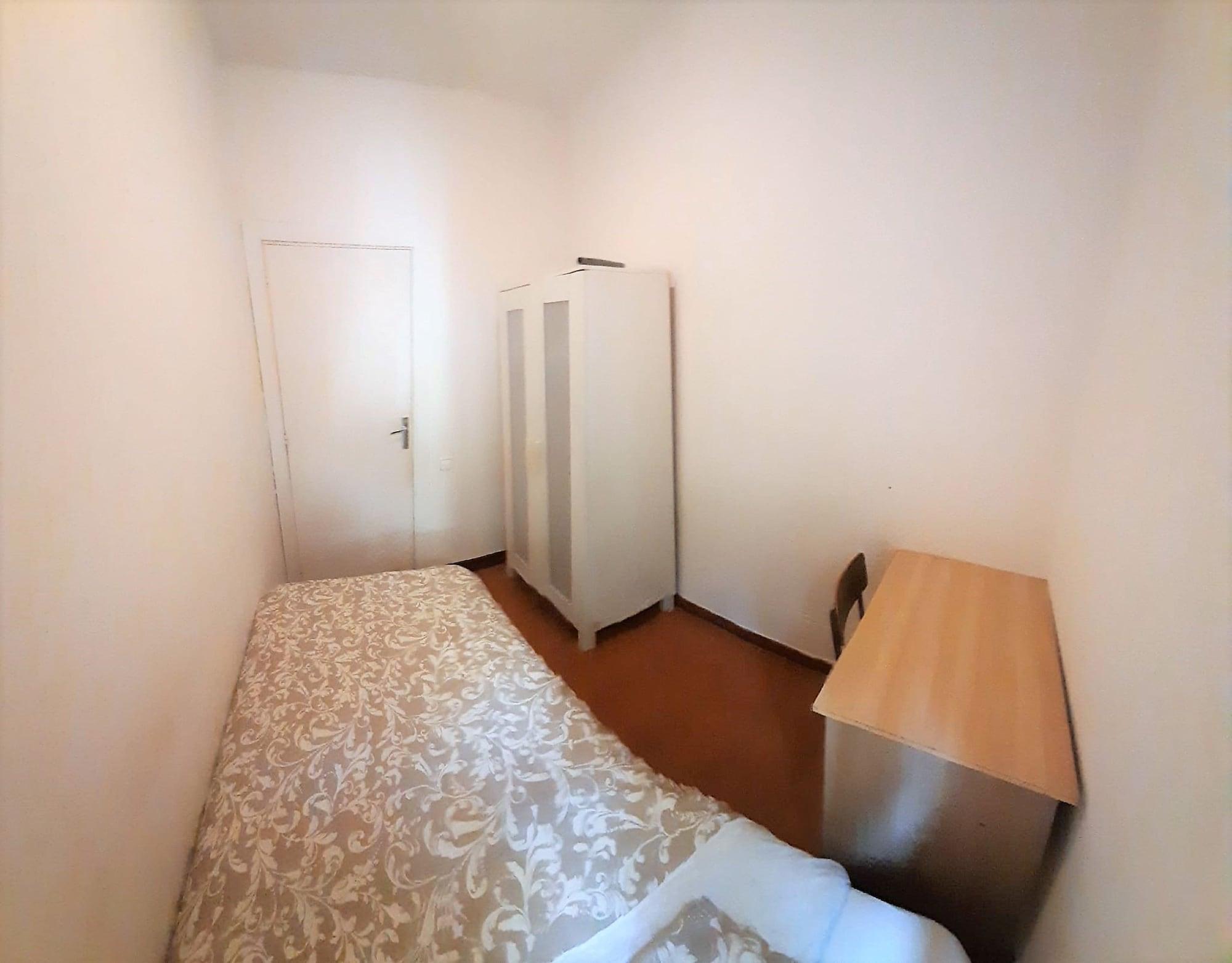 Habitación Room in Guest Room - Private Room With 200m2 Sunny Terrace 7