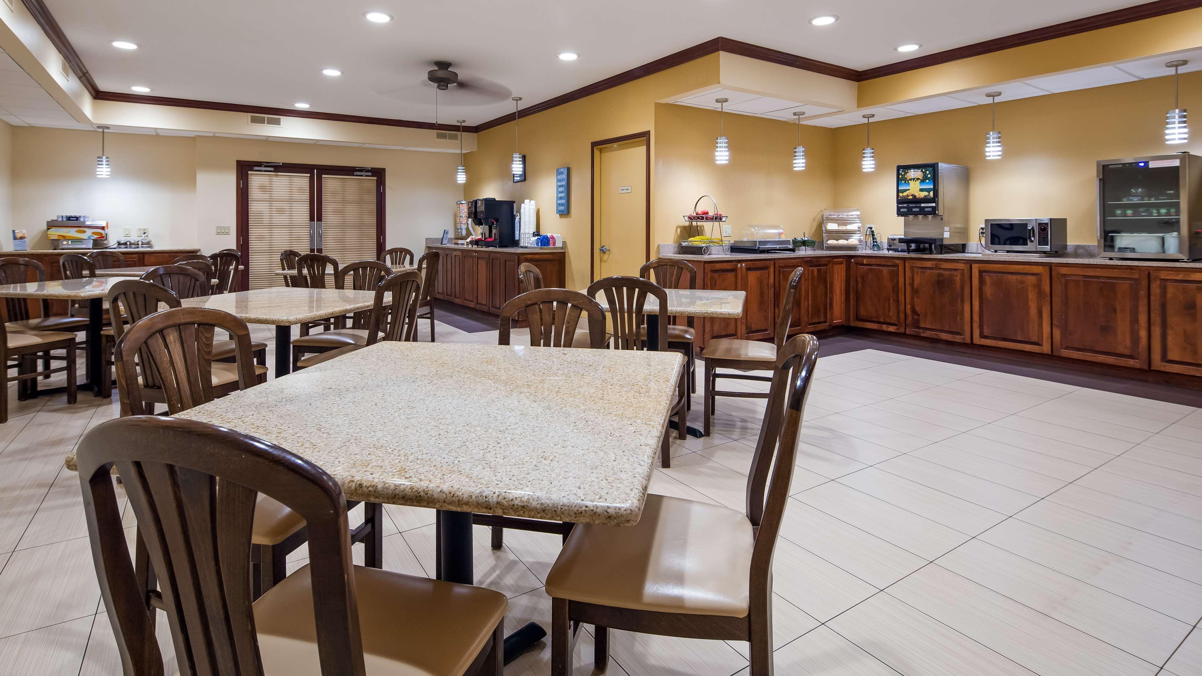 Restaurant Best Western Geneseo Inn