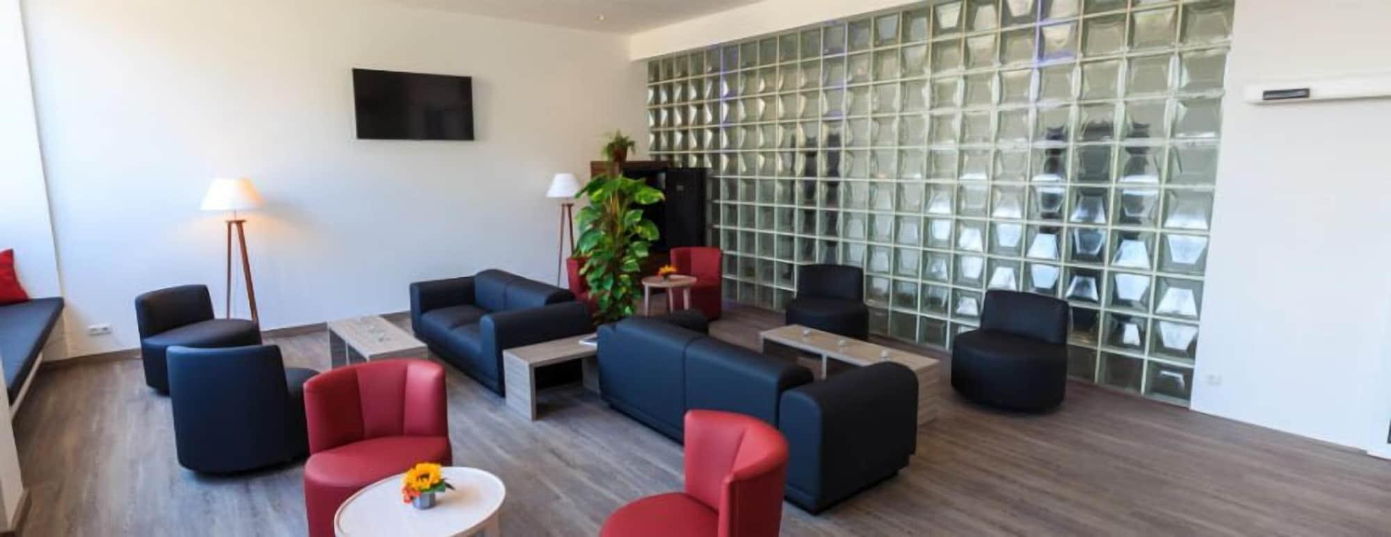 Vista Lobby Ruhr Inn Hotel