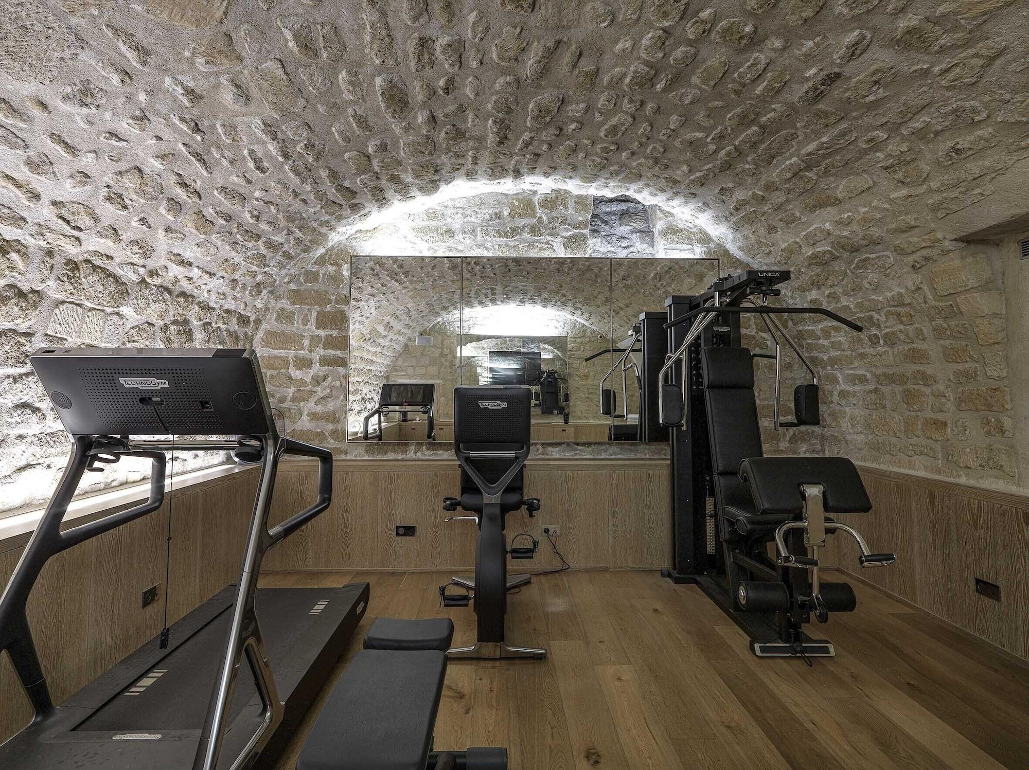Gimnasio Hôtel Marquis Faubourg Saint Honoré