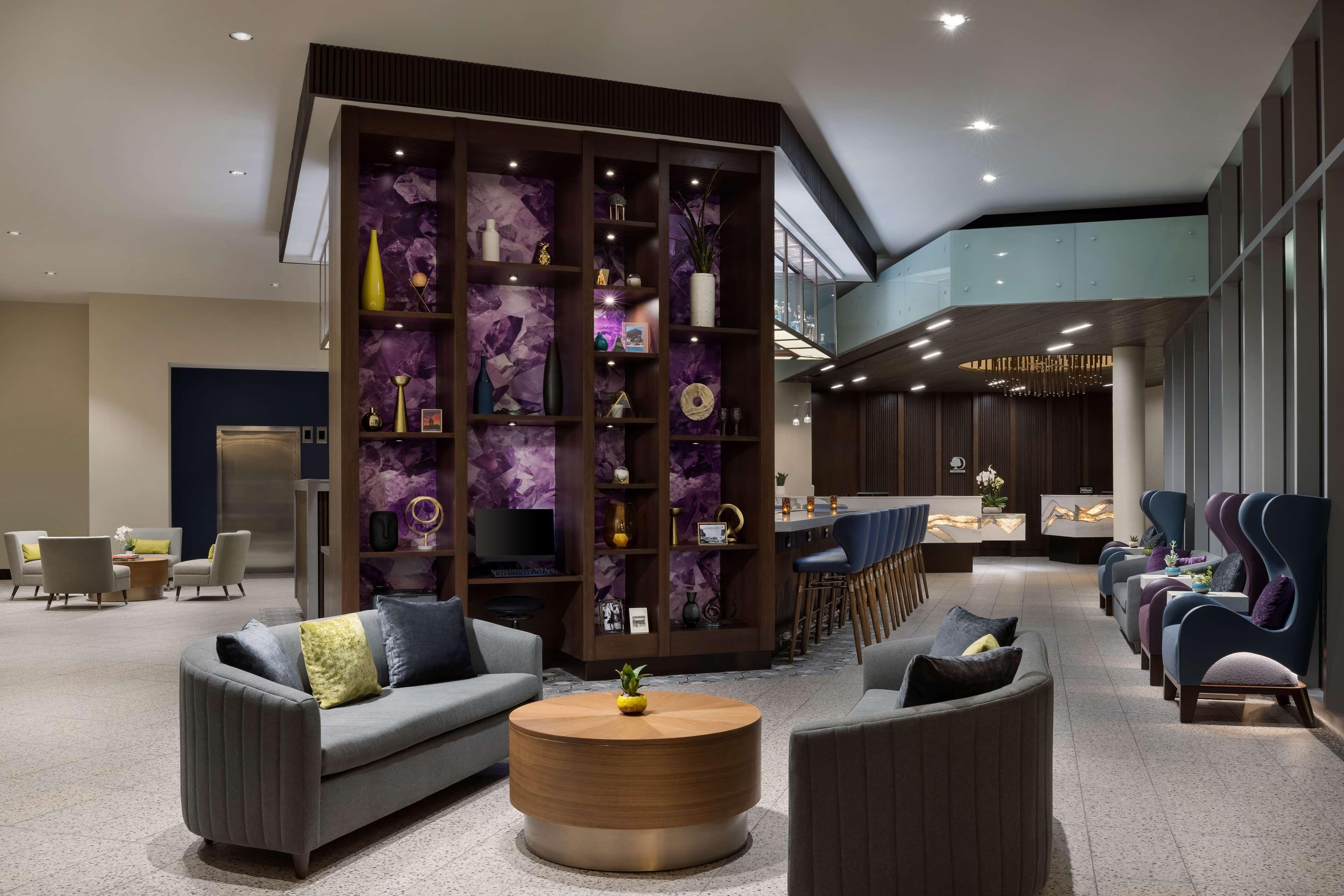 Vista Lobby DoubleTree by Hilton Tucson Downtown Convention Center