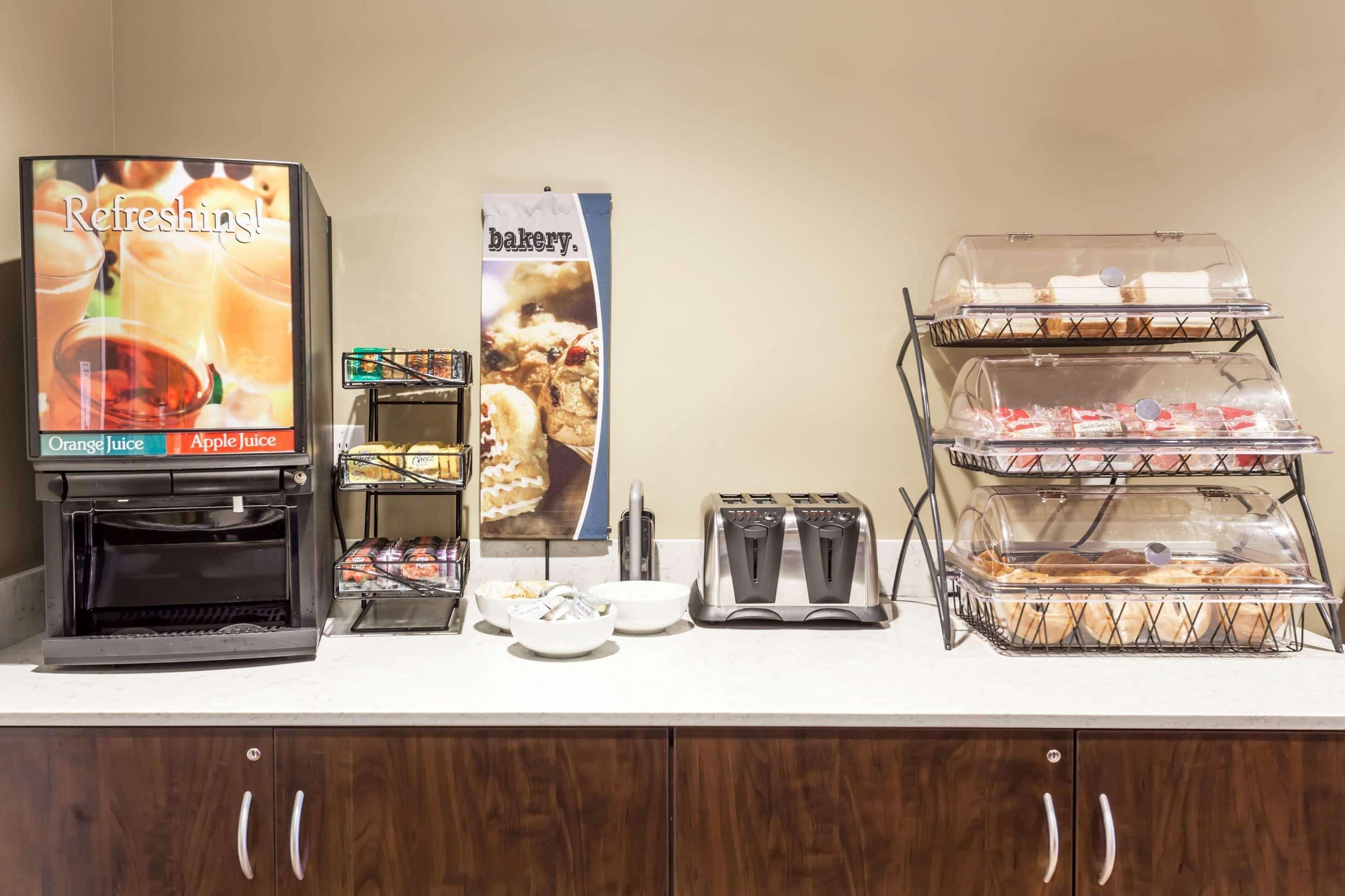 Restaurant Microtel Inn & Suites by Wyndham Timmins