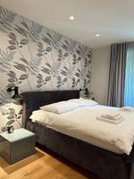 Alquiler Vacacional - Family-sized upscale & spacious apartment in city center. Free parking!