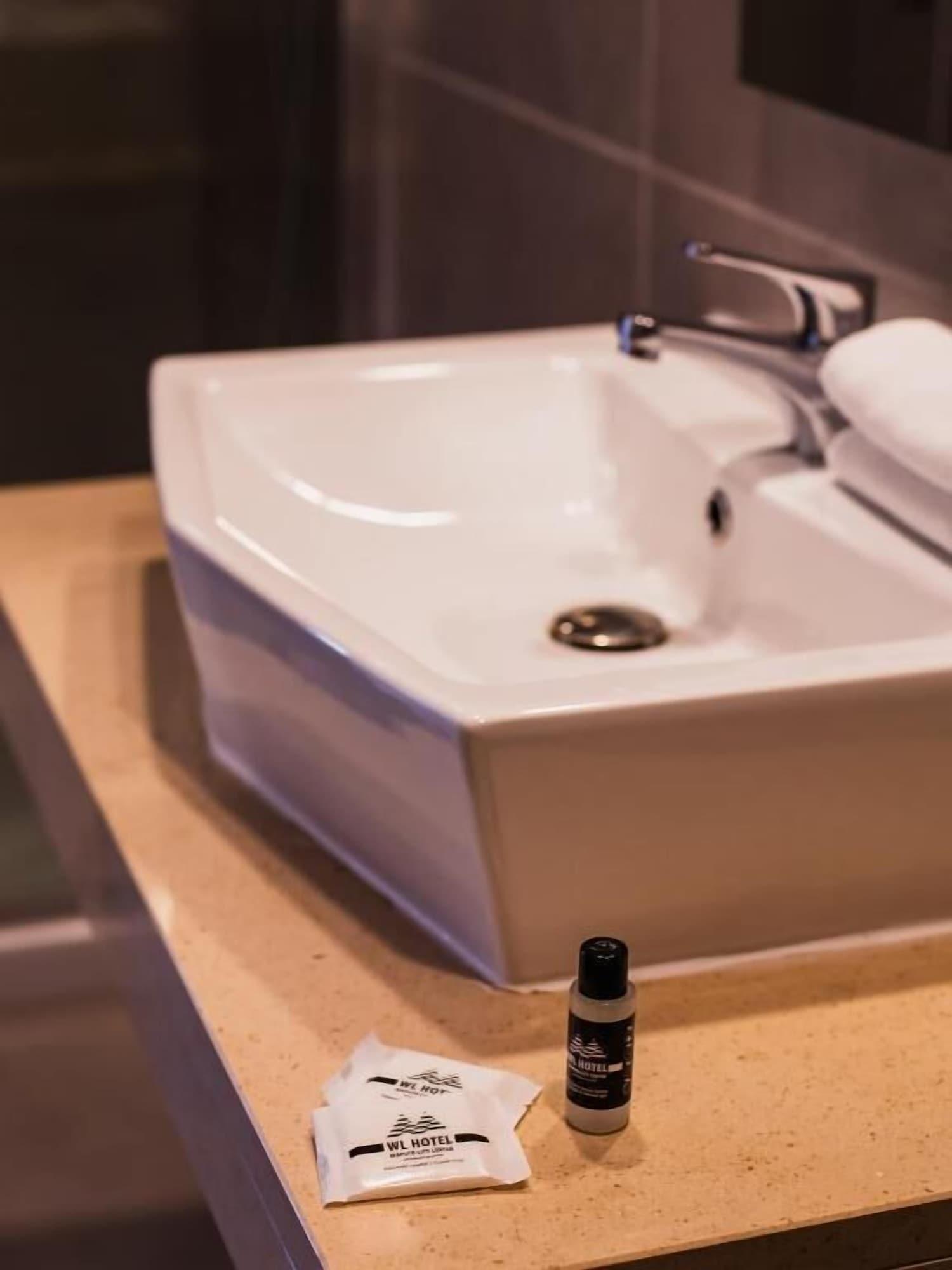 Equipamiento de Habitación WL Hotel Maputo Executive