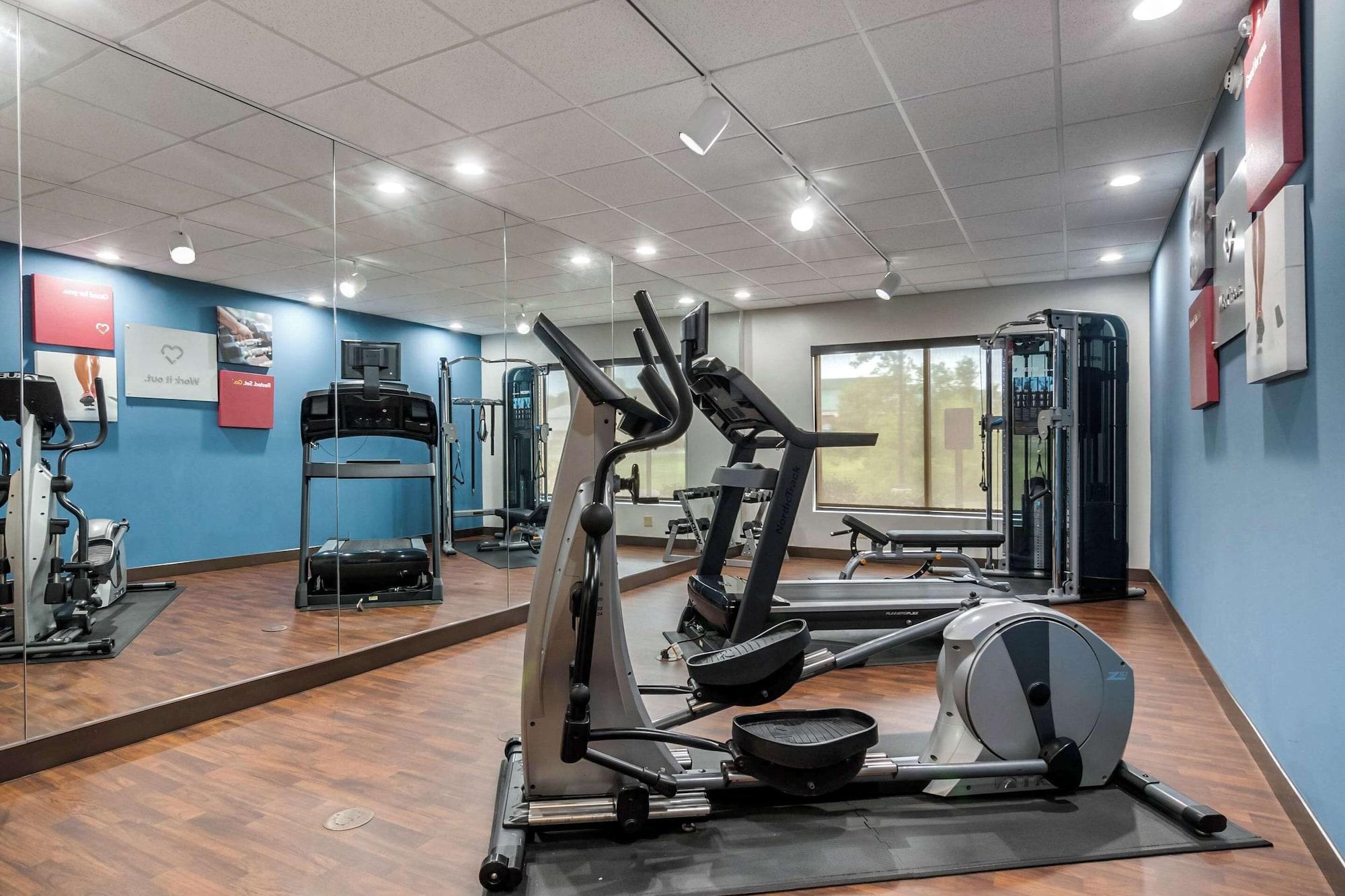 Gimnasio Comfort Suites Speedway - Kansas City