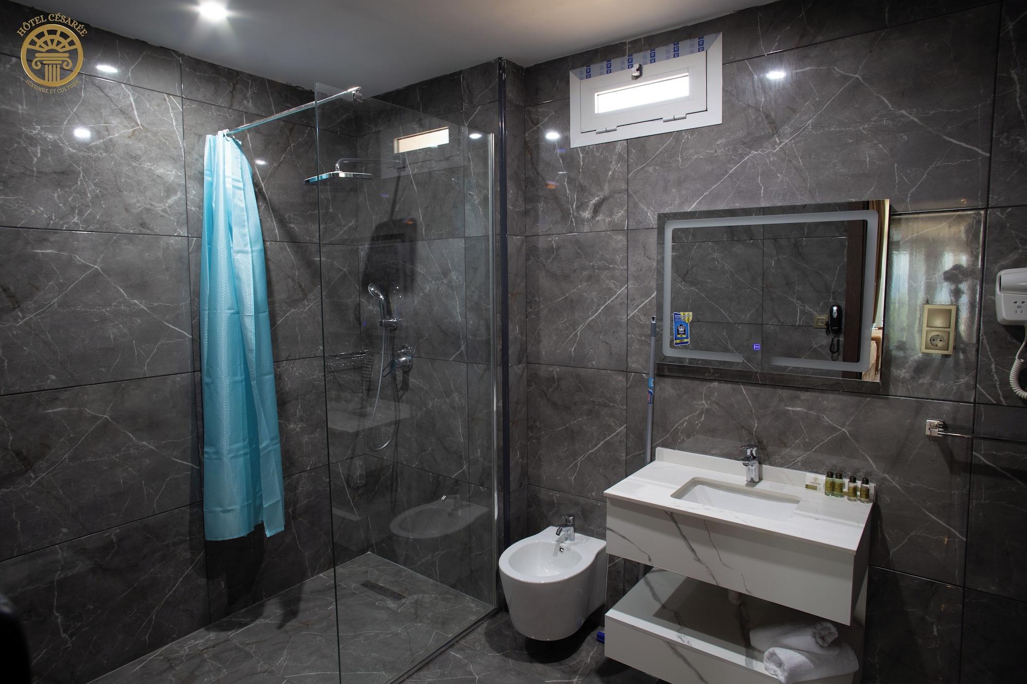 Equipamiento de Habitación Hotel Césarée