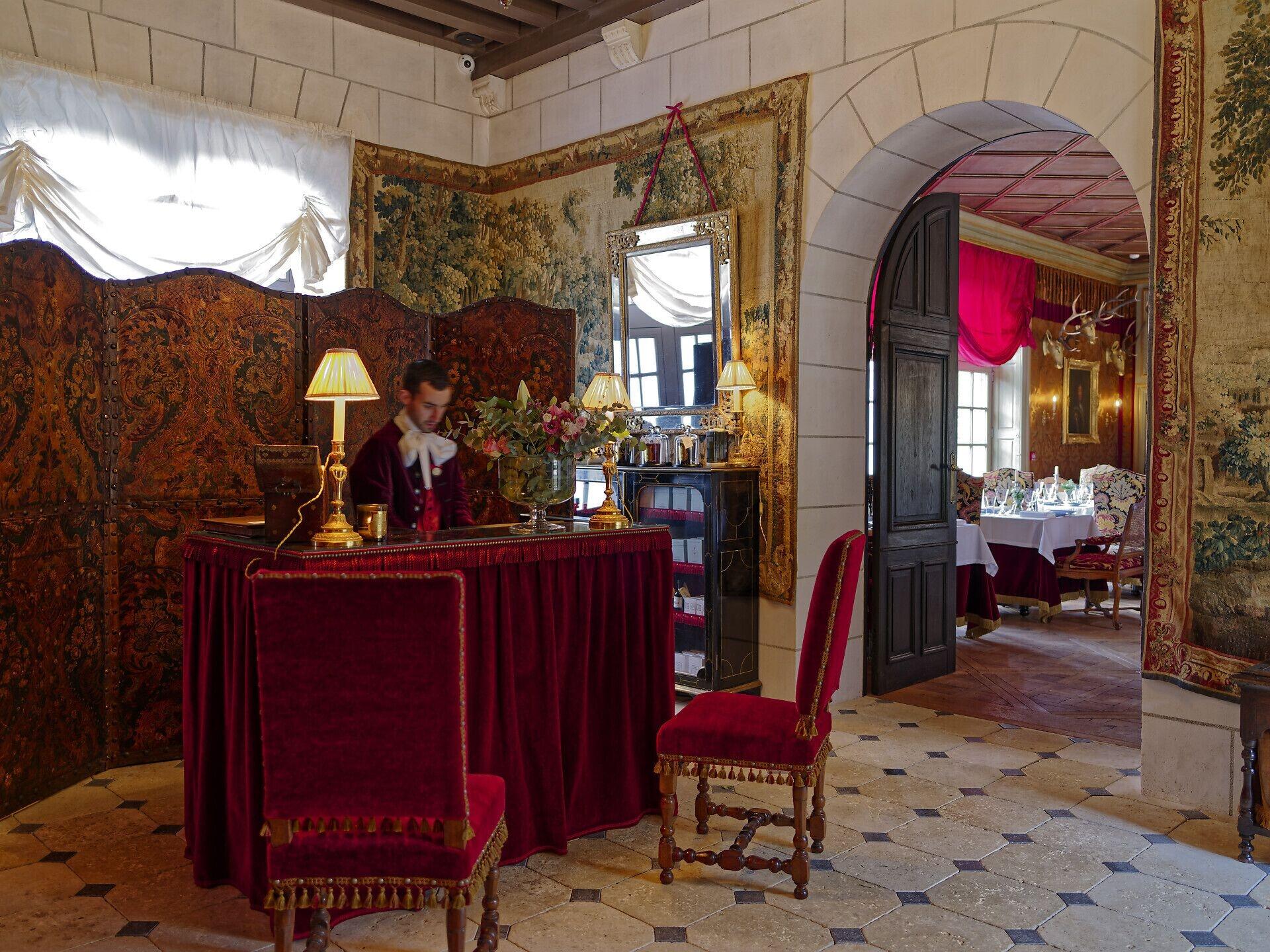 Vista Lobby Château Louise de La Vallière