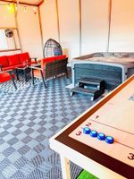 Alquiler Vacacional - Luxury 3-bedroom retreat with Hot Tub! I Steps away from downtown MKE I Sleeps 8