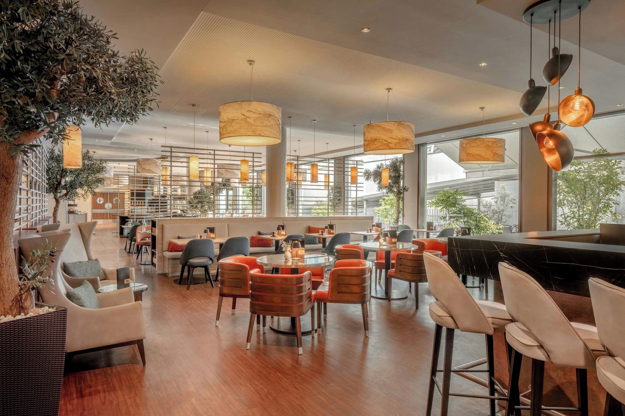 Bar/Salón Courtyard by Marriott Munich City Center