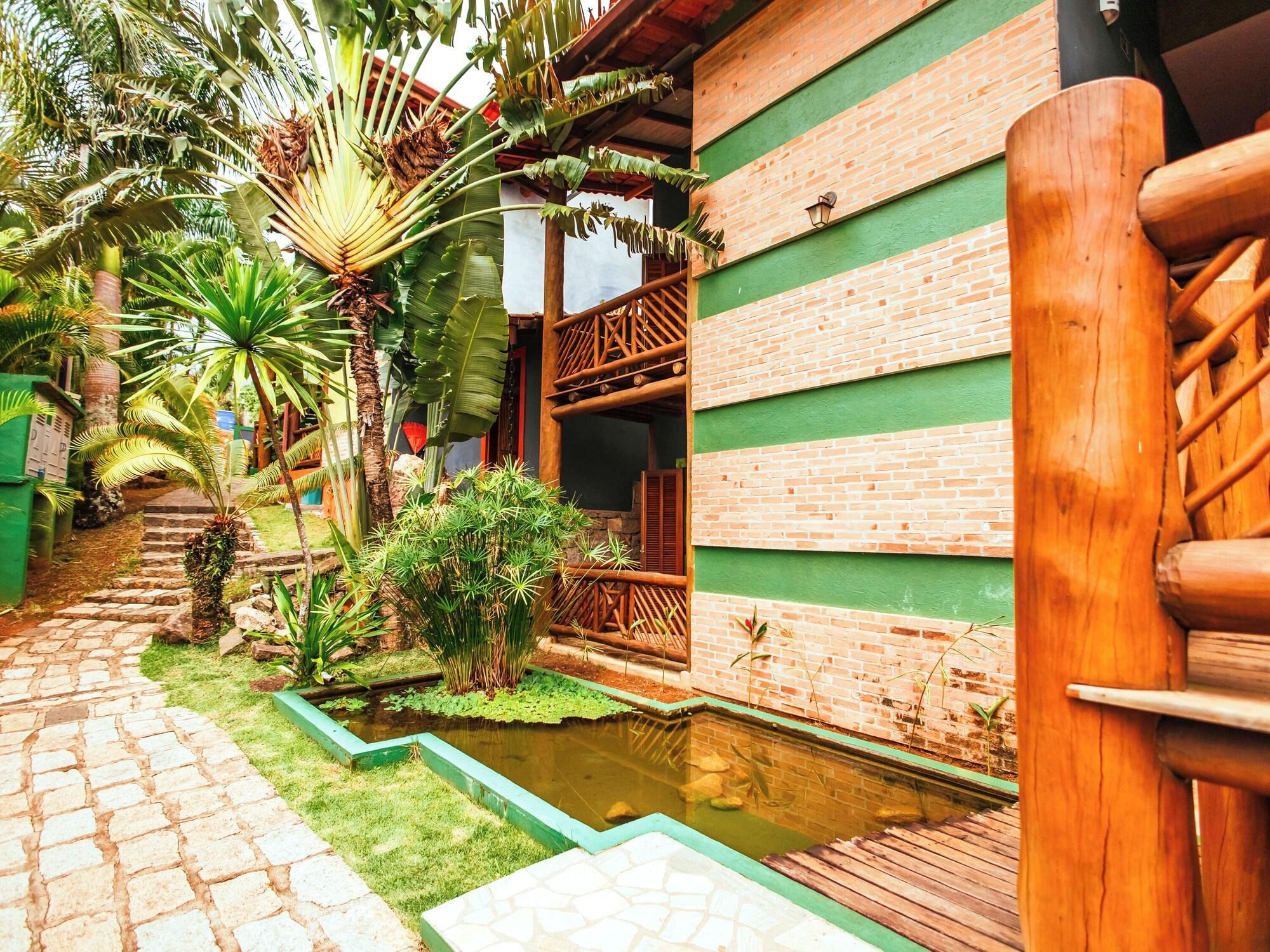 Vista Exterior Velinn Pousada Catamarã Brasil