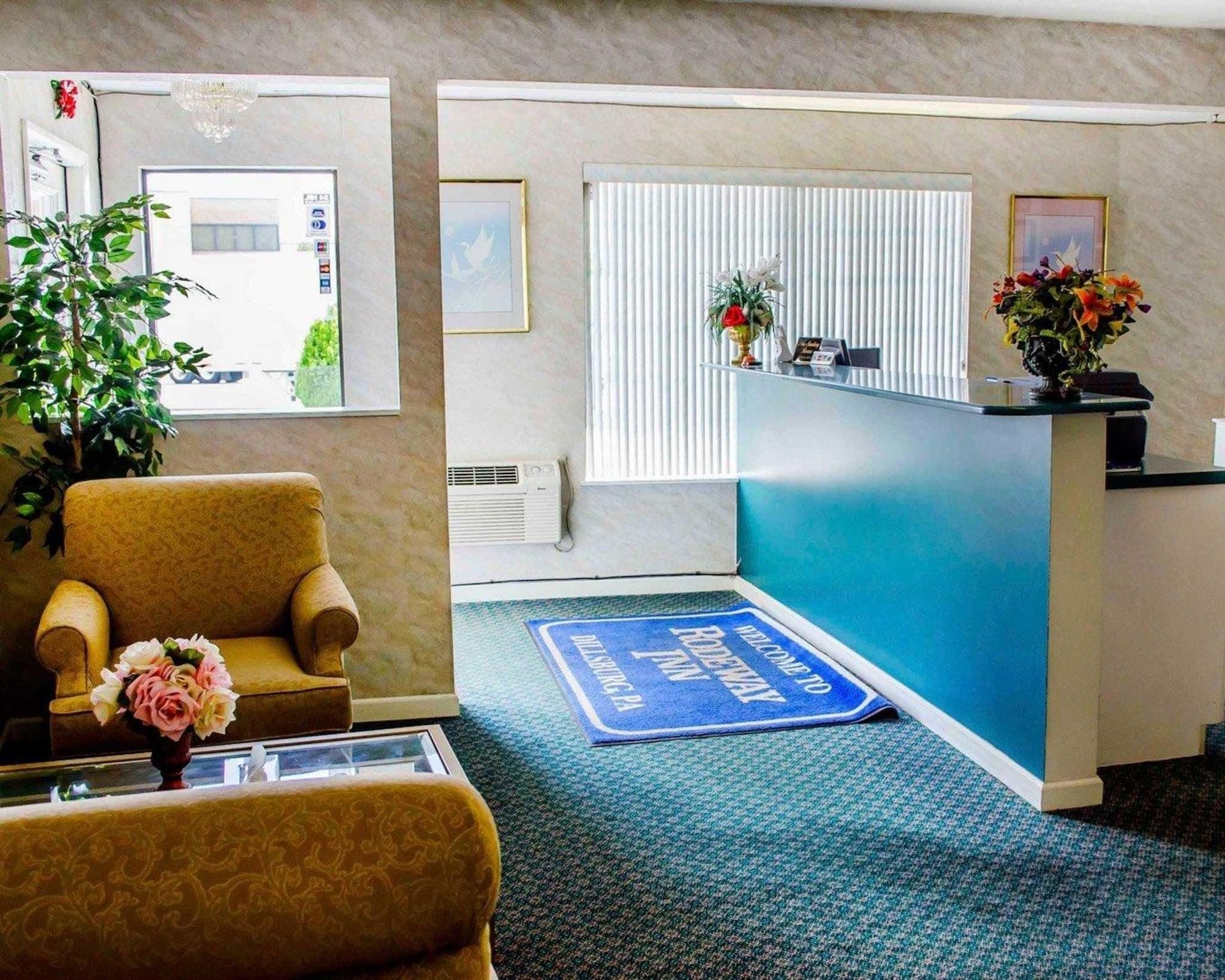 Vista Lobby Rodeway Inn Dillsburg