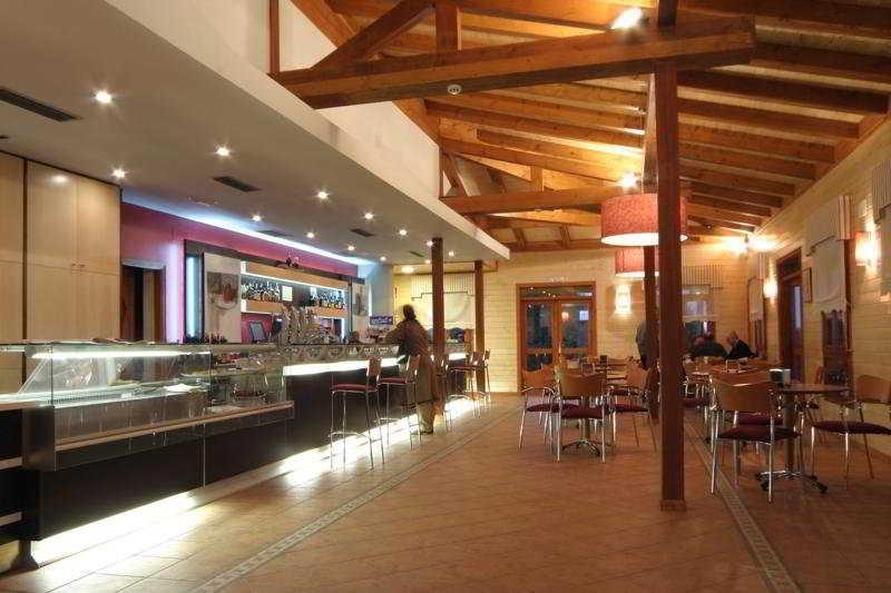 Bar/Salón La Cabaña