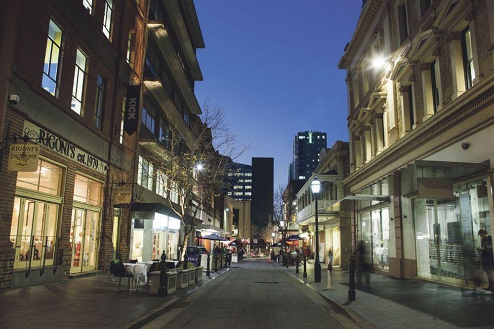 Vista Exterior Adelaide Paringa