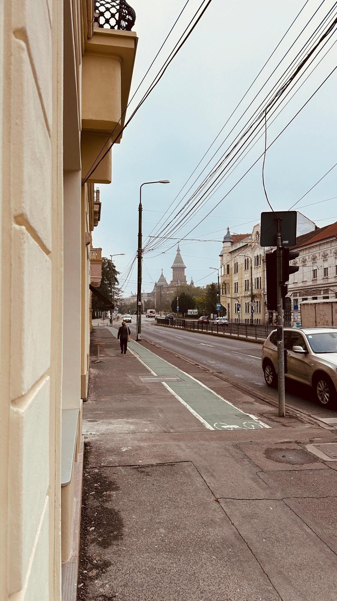 Vista Exterior Carol Residence | powered by NEO