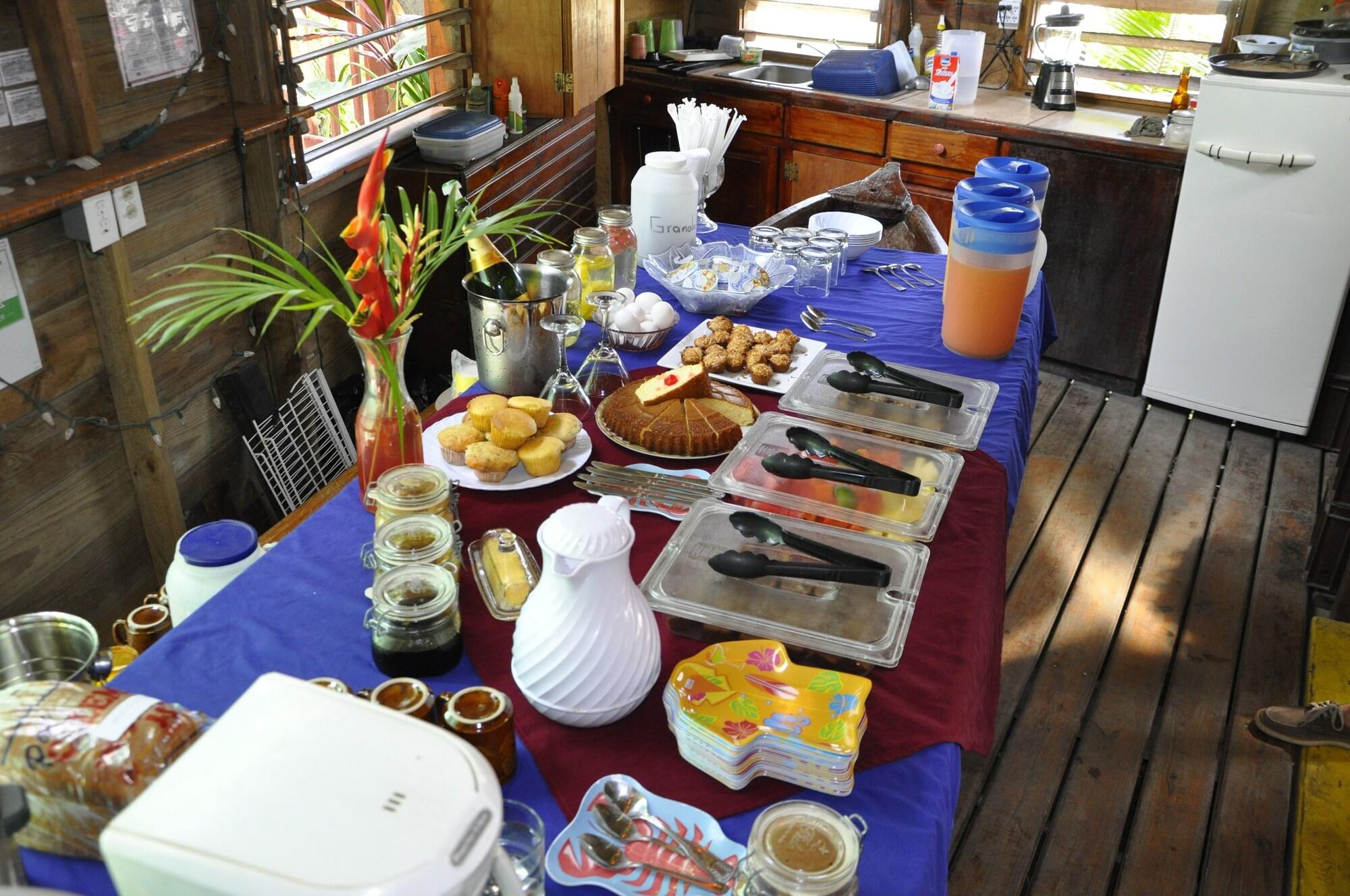 Restaurant West Bay Lodge