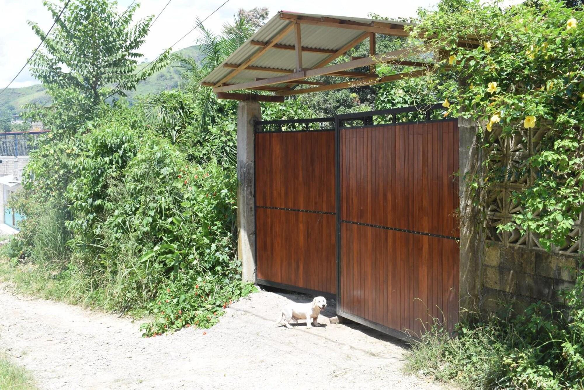 Vista Exterior Casa Hospedaje Tingo Maria