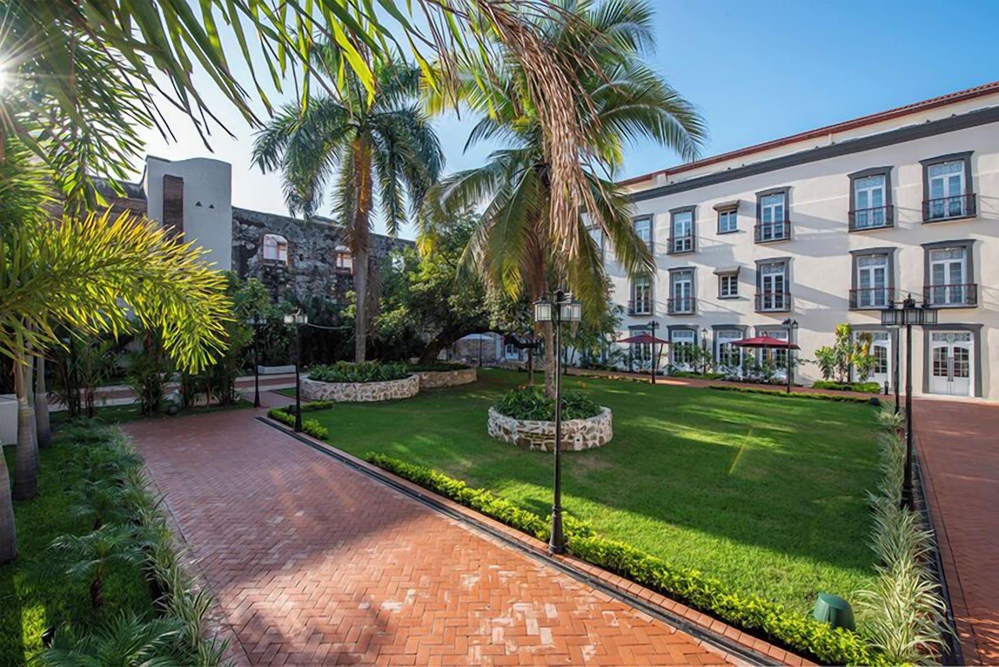 Habitación Hotel La Compania, in the Unbound Collection by Hyatt