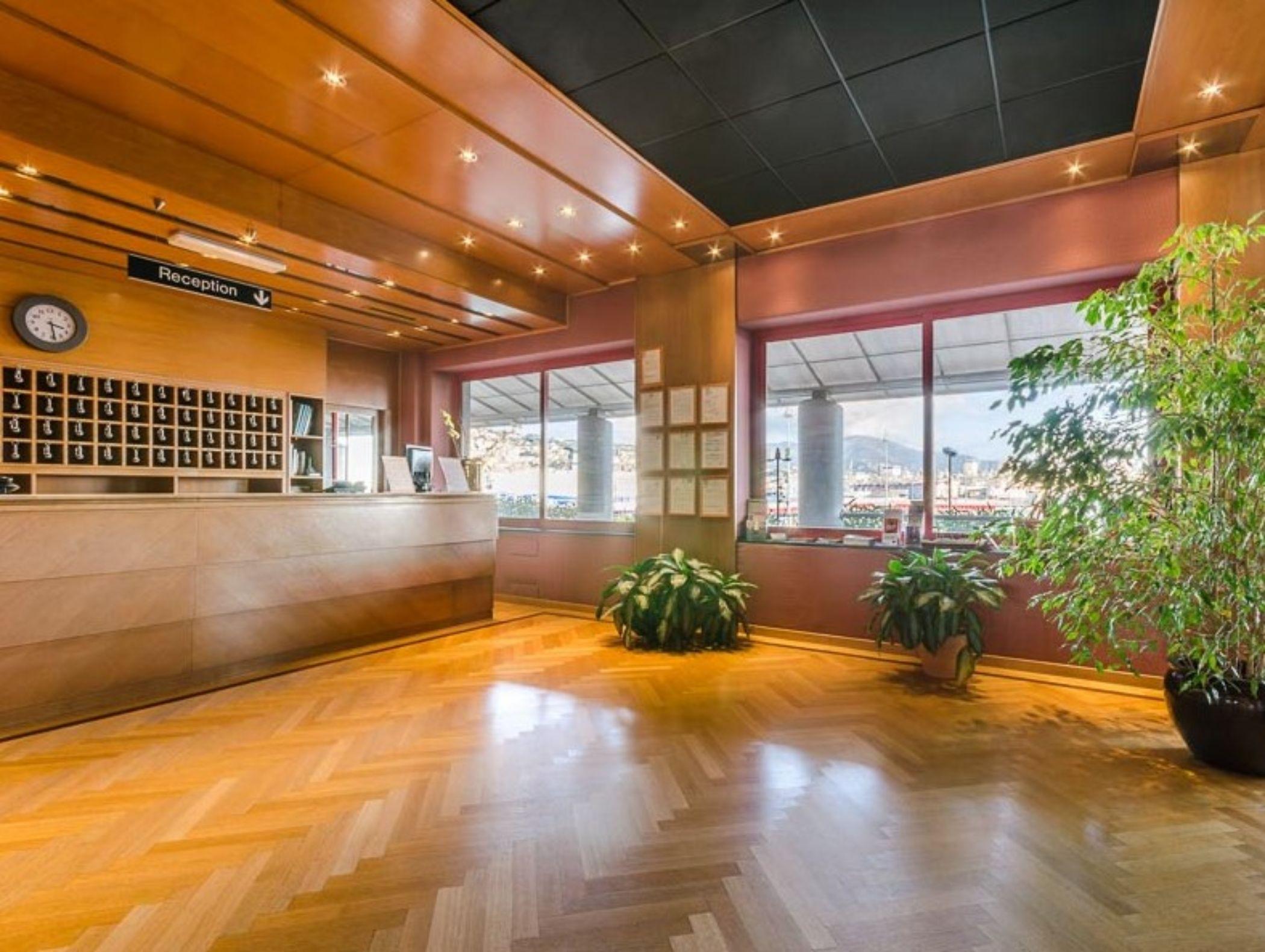 Vista Lobby Columbus Sea Hotel