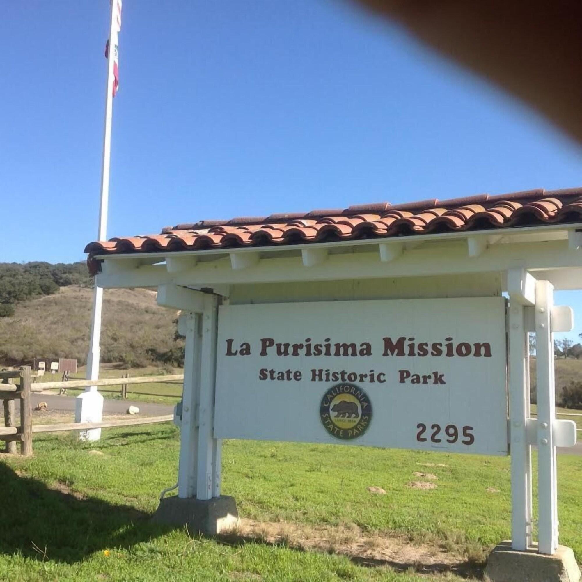 Vista Exterior Lotus of Lompoc - A Great Hospitality Inn