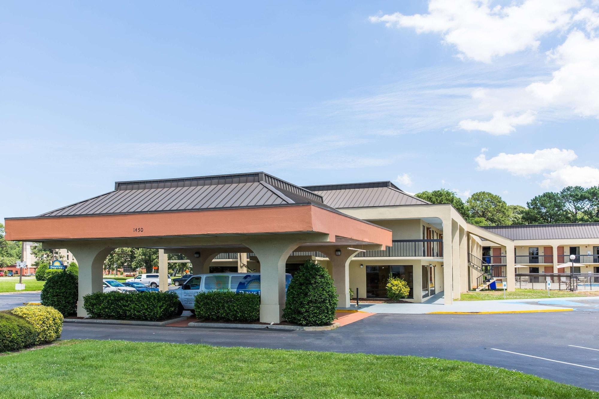 Varios Days Inn by Wyndham Norfolk Airport