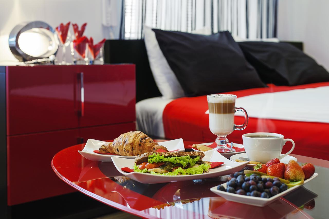 Vista Lobby Komorowski Luxury Guest Rooms