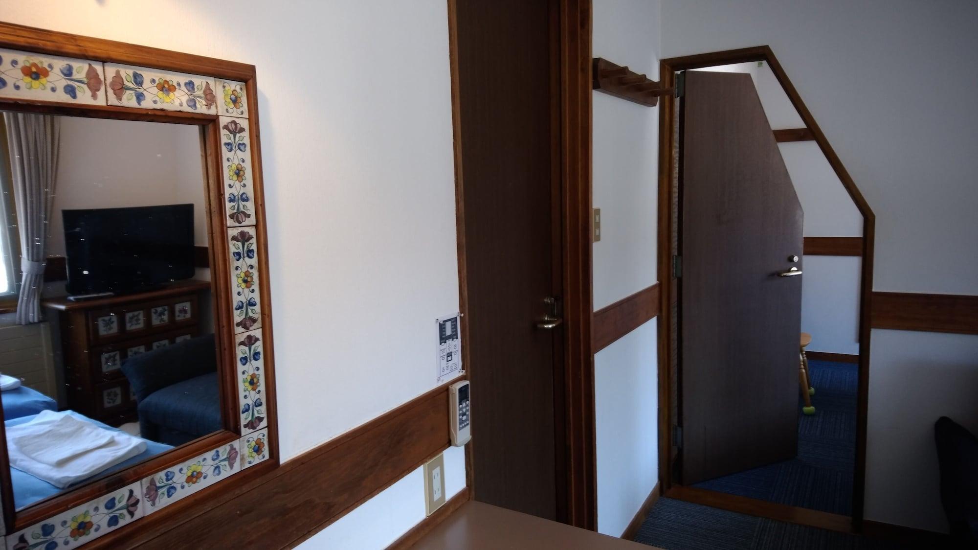 Set de Habitación Pension Asangi