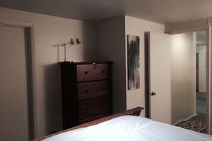 Alquiler Vacacional - Location, Convenience and Charm by Capitol Hill FREE Parking Included