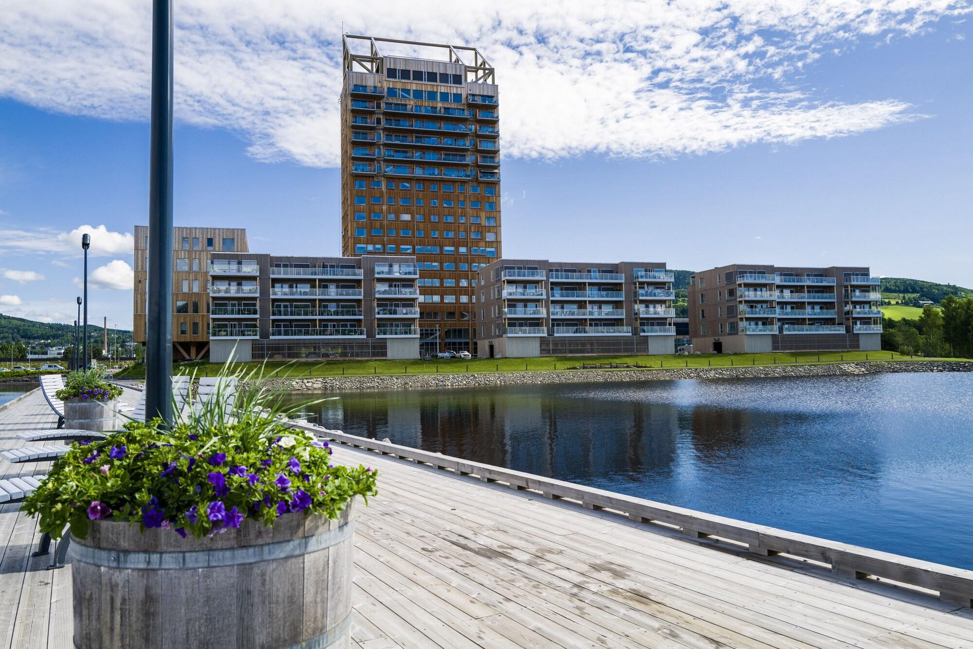 Vista Exterior Wood Hotel by Frich's