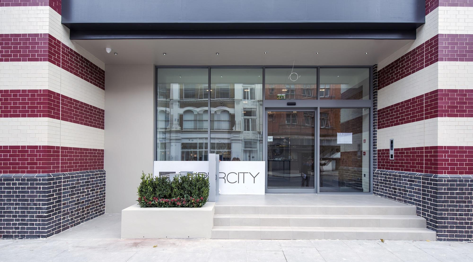Vista Exterior The Rosebery by Supercity Aparthotels