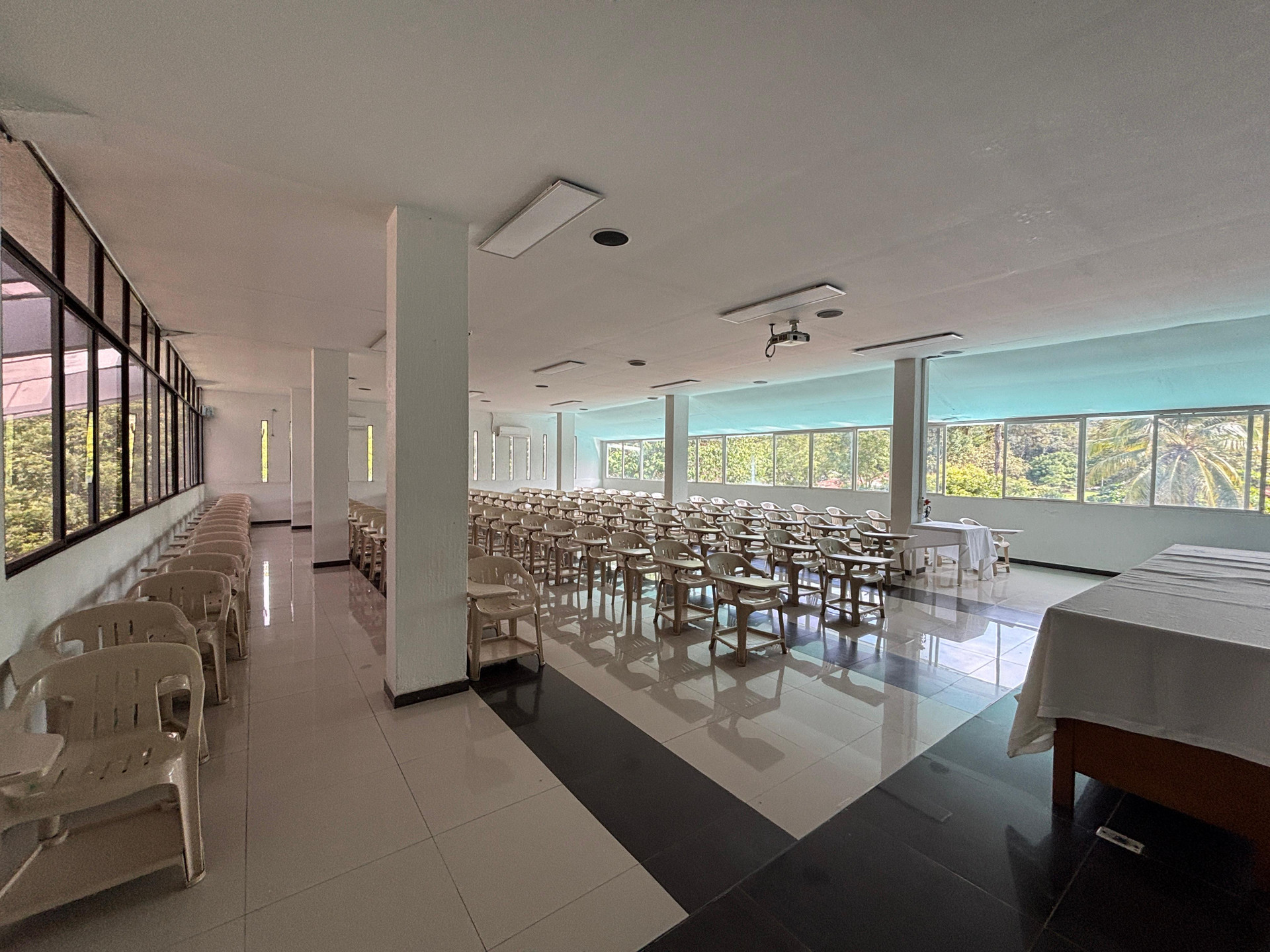 Sala de Reuniones Hotel Mirador del Sumapaz - Comfacundi