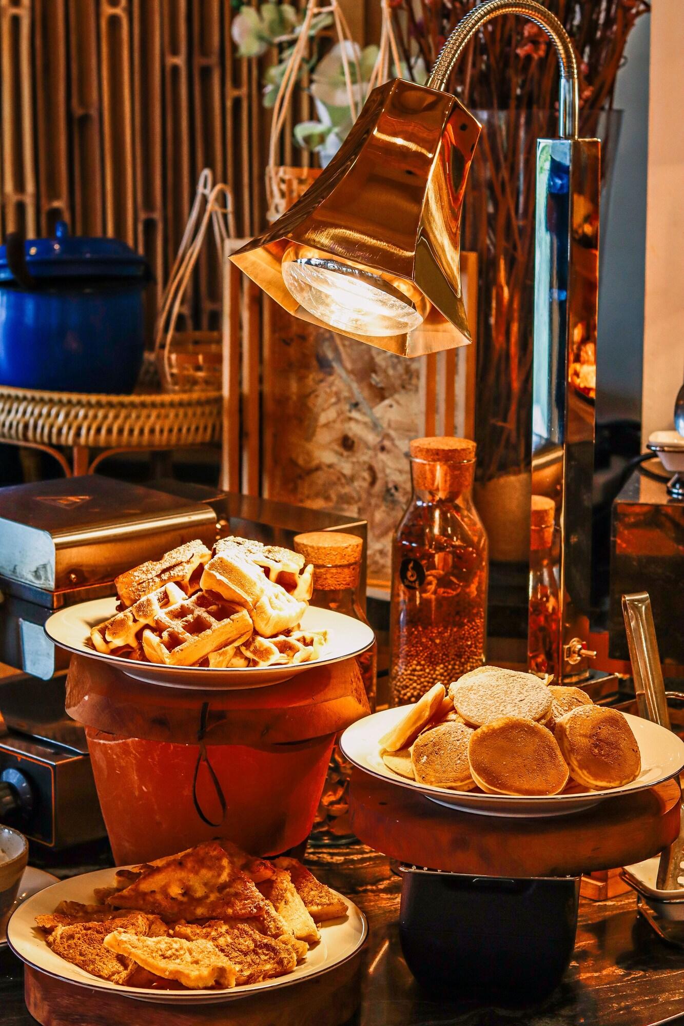 Restaurant SINAE Phuket Luxury Hotel