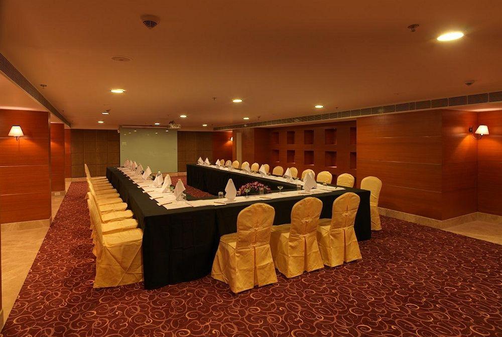 Sala de Reuniones Royal Orchid Central Hotel